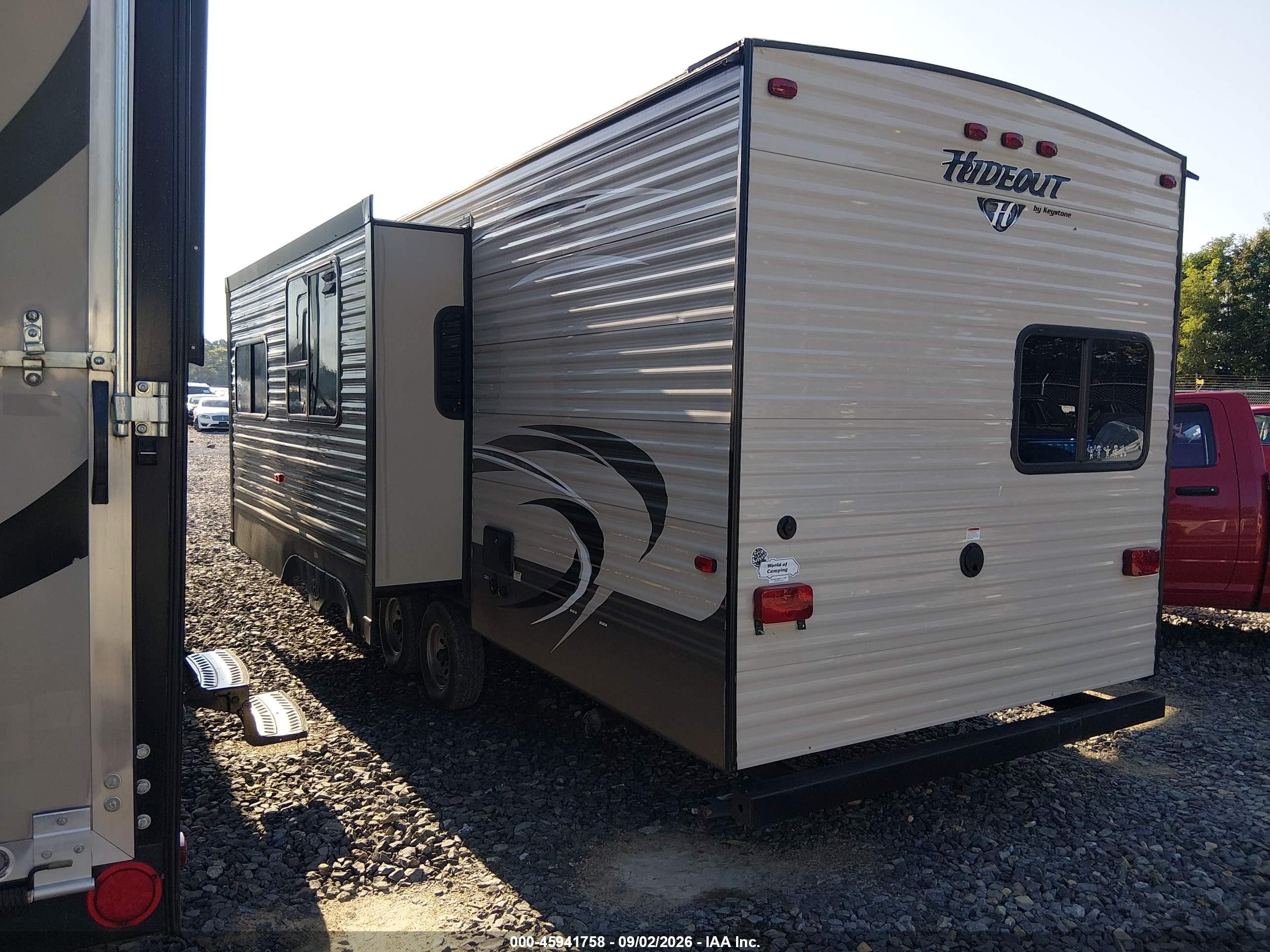 2016 Keystone Hideout VIN 4YDT27D22G7206950 IAAI salvage auction — Side, Salvage (West Virginia), sold $3,200 on 2026-09-30 (photo 3)