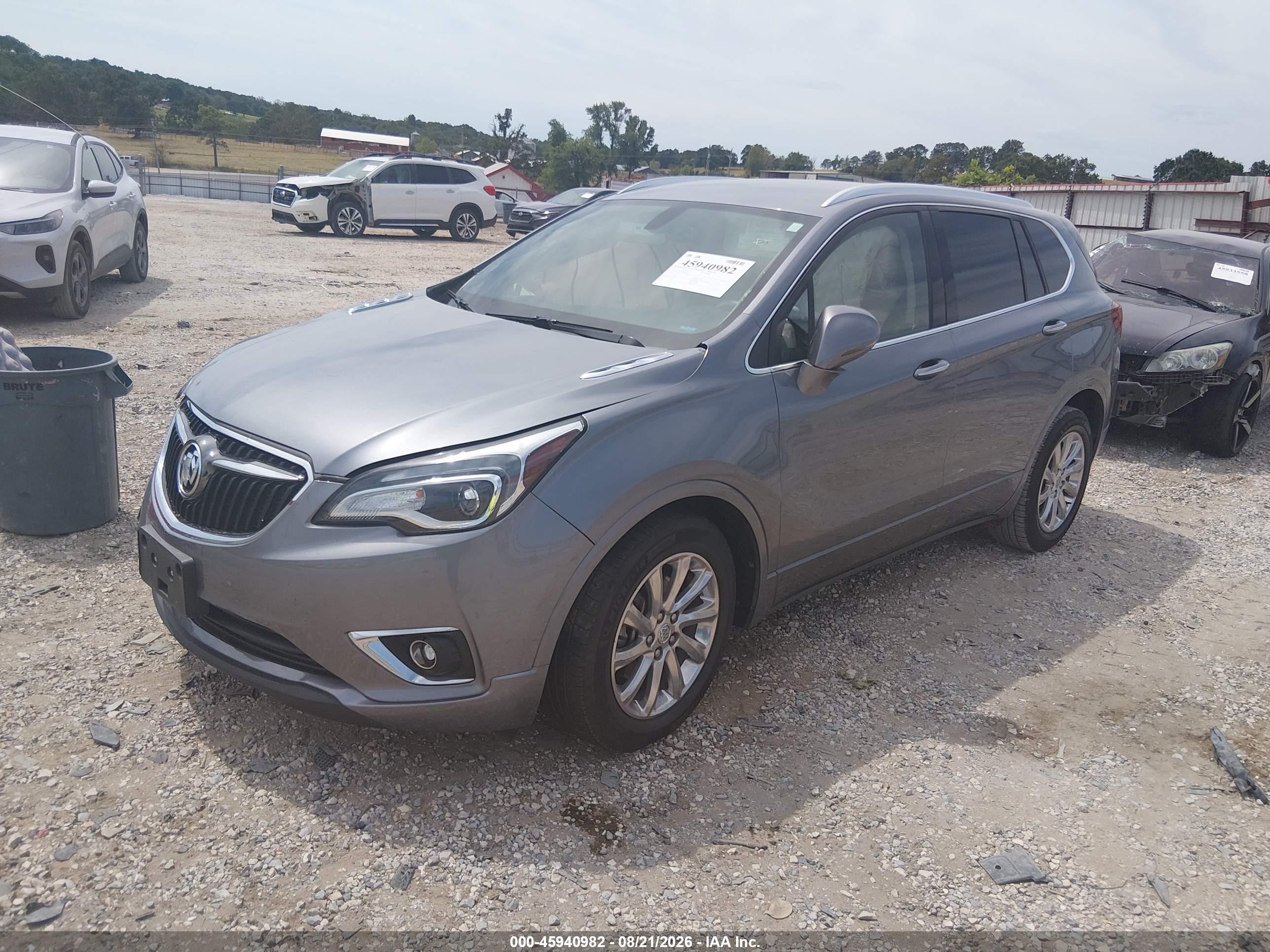 2019 Buick Envision VIN LRBFXCSA8KD008158 IAAI salvage auction — Side, Wait Title, sold $2,500 on 2026-09-20 (photo 2)