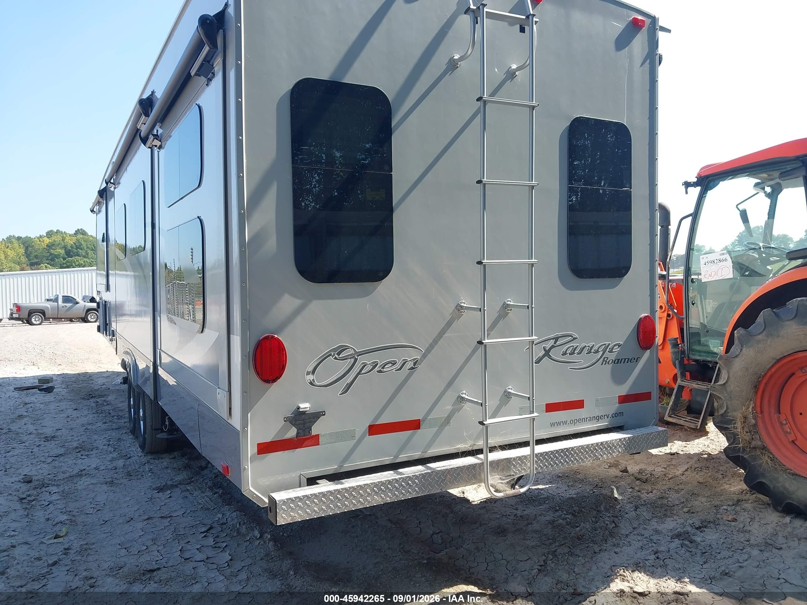 2014 Open Range 5th Wheel VIN 5XMFL3922E5012690 IAAI salvage auction — Undercarriage, Salvage (Tennessee), sold $5,300 on 2026-09-09 (photo 3)