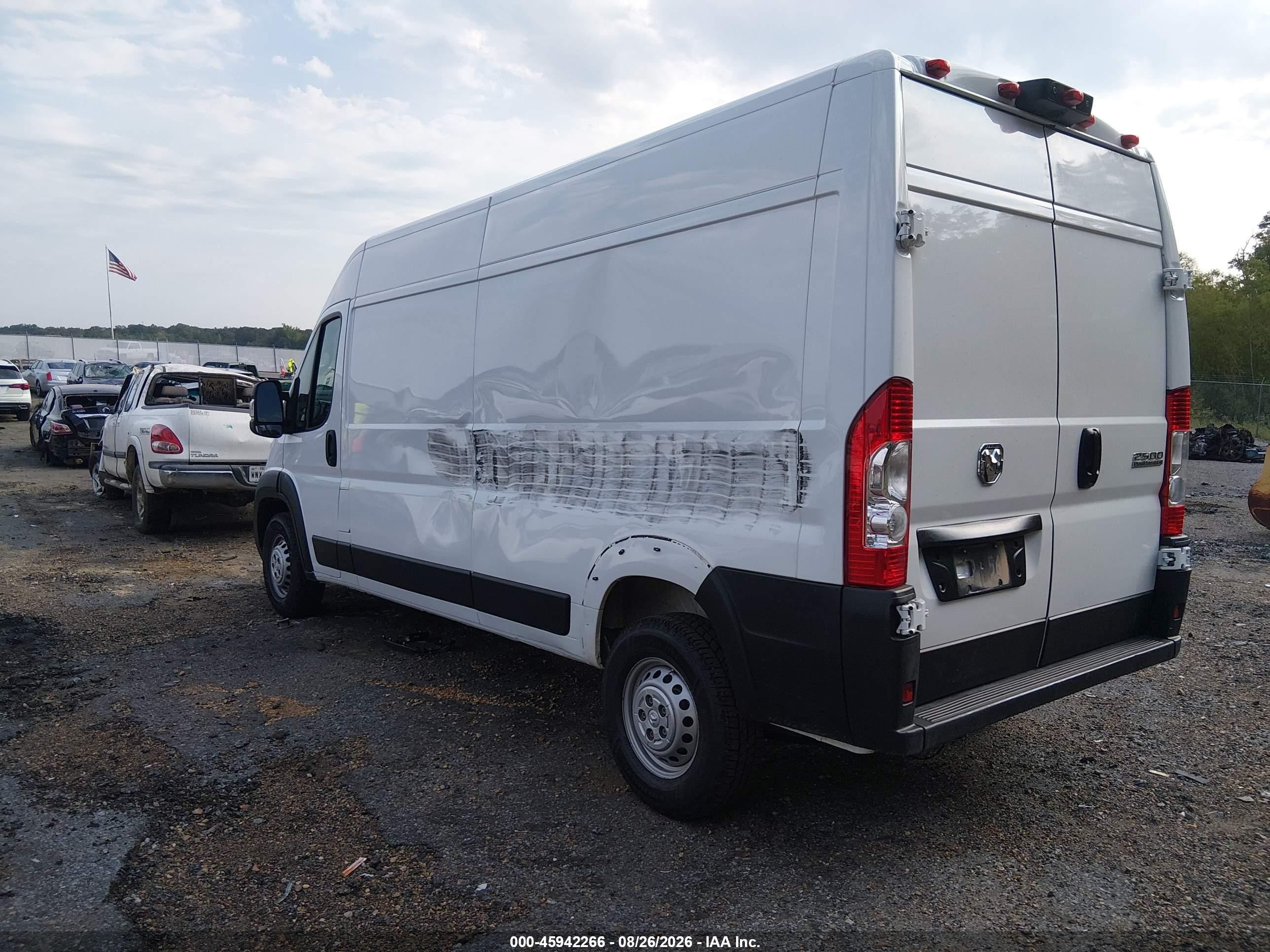 2025 Ram Promaster city VIN 3C6LRVDG6SE511723 IAAI salvage auction — Side, Enterprise Vehicles Clear Only (Mississippi), sold $16,200 on 2026-08-29 (photo 3)