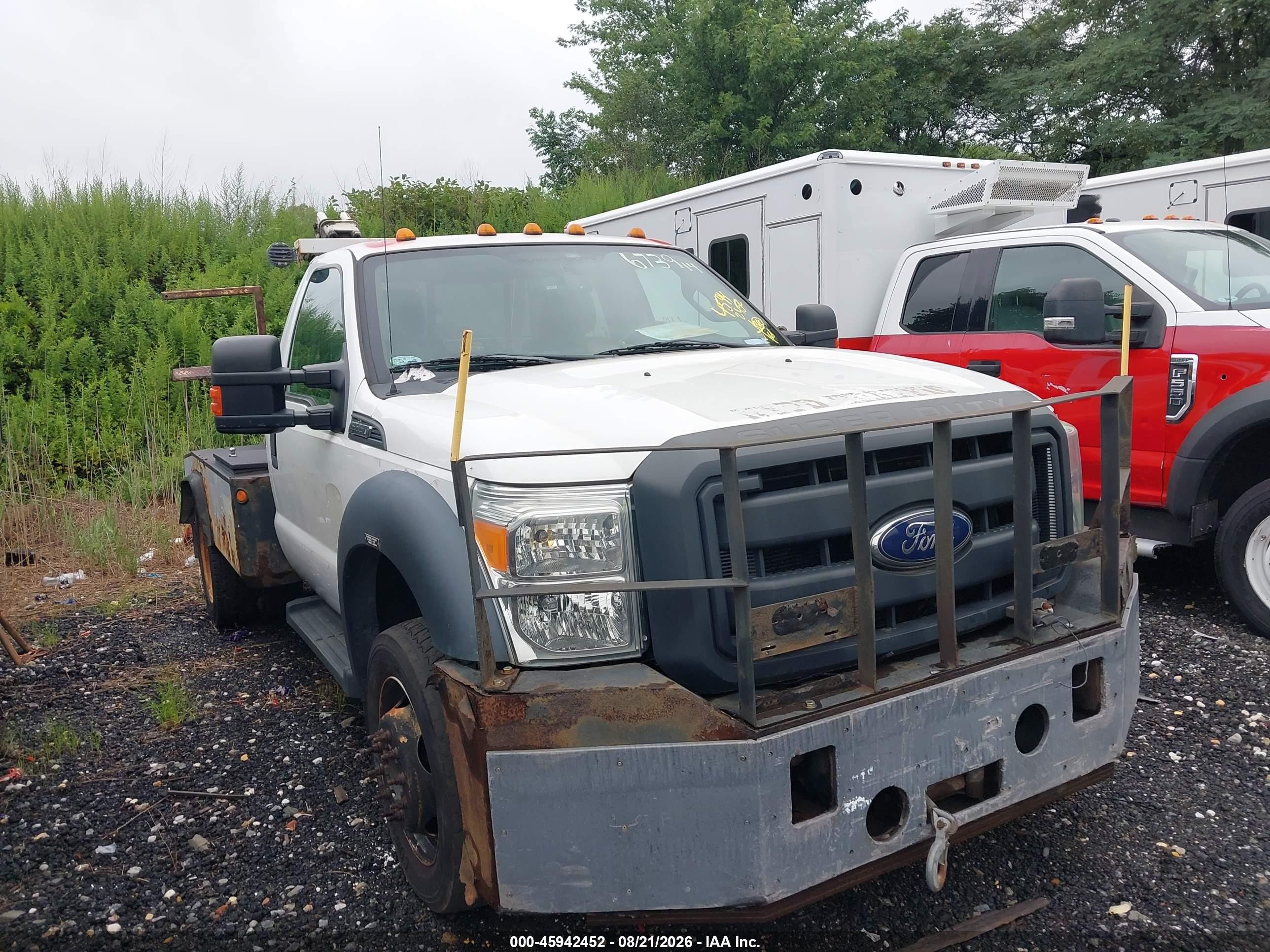 2014 Ford F-550 Chassis VIN 1FDUF5HT8EEB42727 — IAAI salvage auction photo