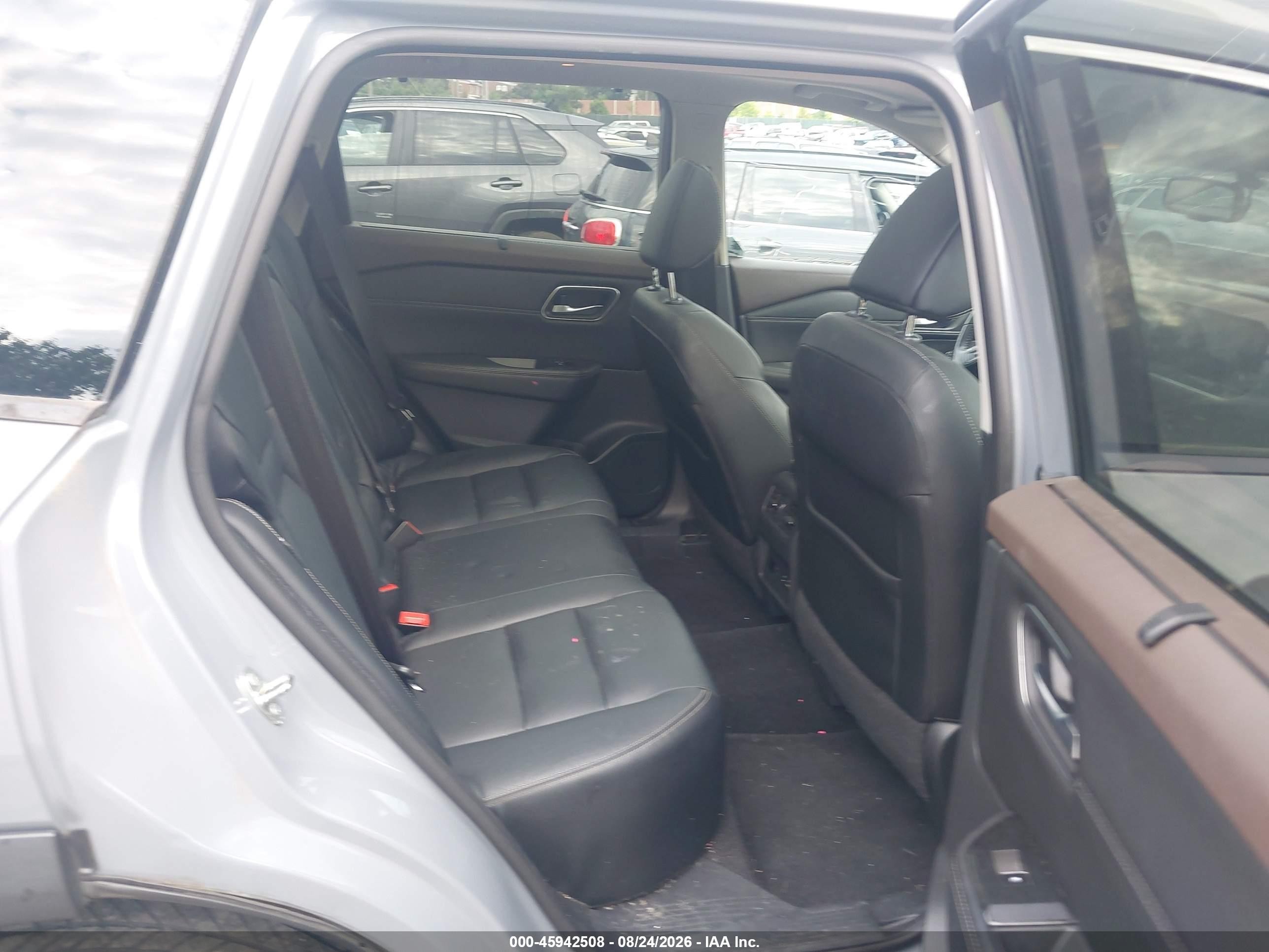 2021 Nissan Rogue VIN 5N1AT3CB3MC702761 IAAI salvage auction — Side, Salvage (Pennsylvania), sold $6,900 on 2026-09-23 (photo 8)