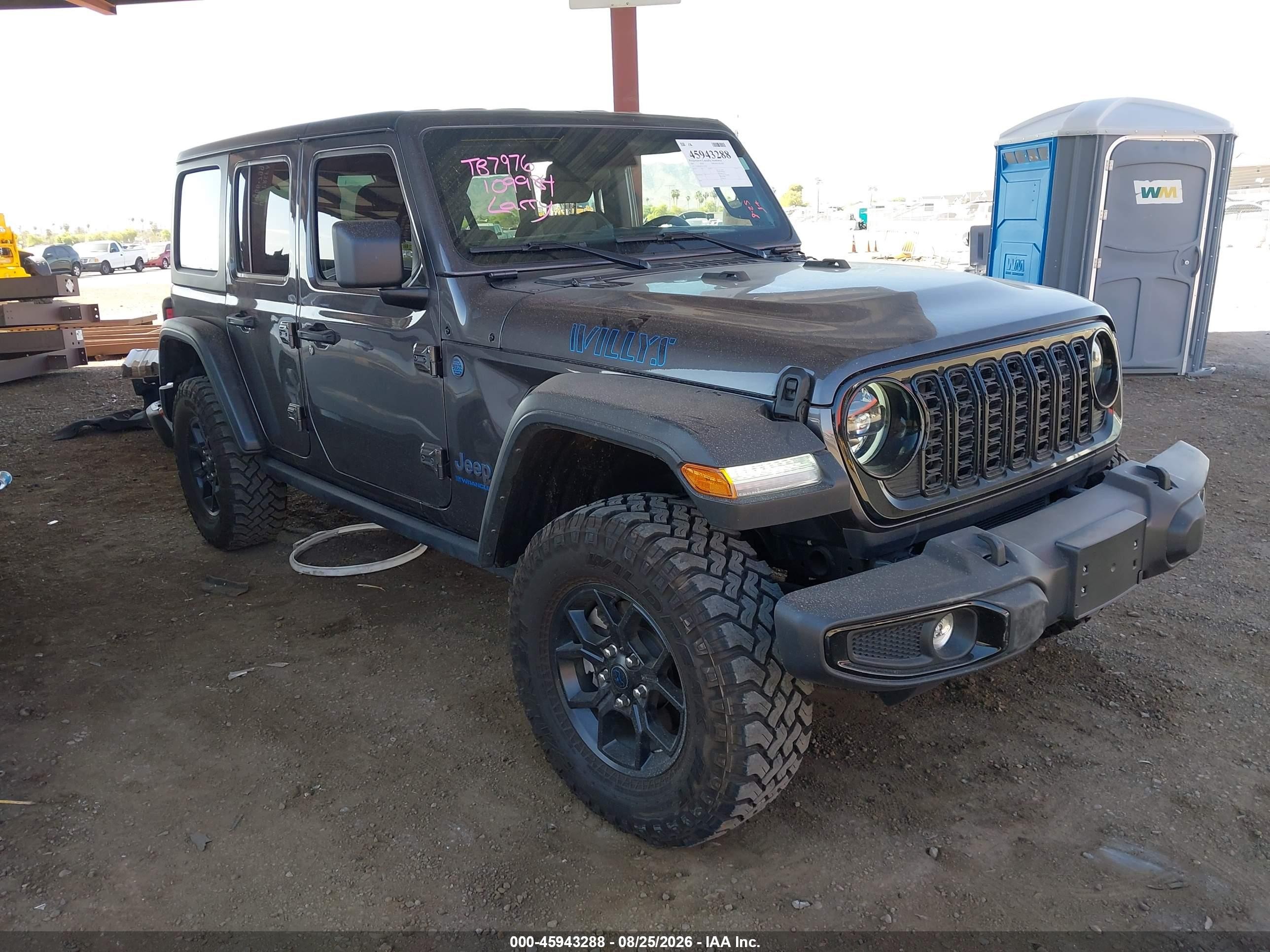 2025 Jeep Wrangler VIN 1C4RJXN61SW578618 IAAI salvage auction — Side, Salvage (Arizona), sold $17,800 on 2026-09-25 (photo 1)