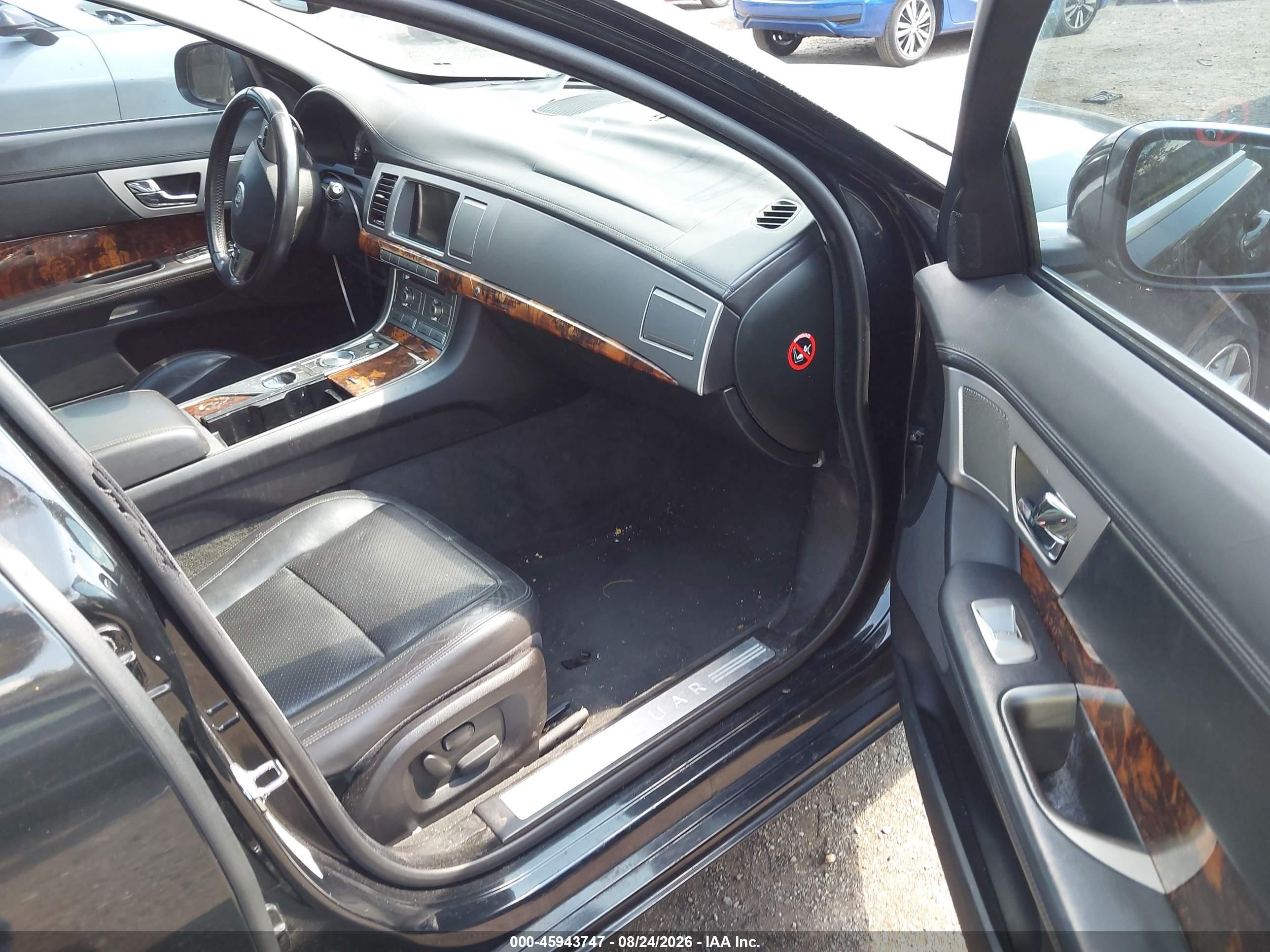 2011 Jaguar Xf VIN SAJWA0GB8BLR91319 IAAI salvage auction — Front End, Salvage - Greater Than 75% (Maryland), sold $500 on 2026-09-12 (photo 5)