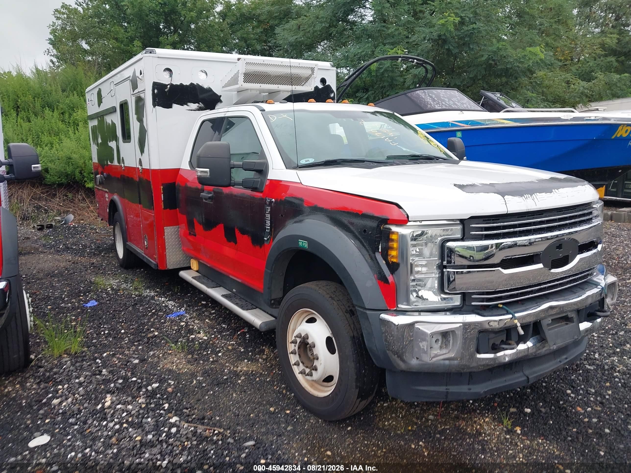 2017 Ford F-550 Chassis VIN 1FD0X5HT5HEB66497 — IAAI salvage auction photo