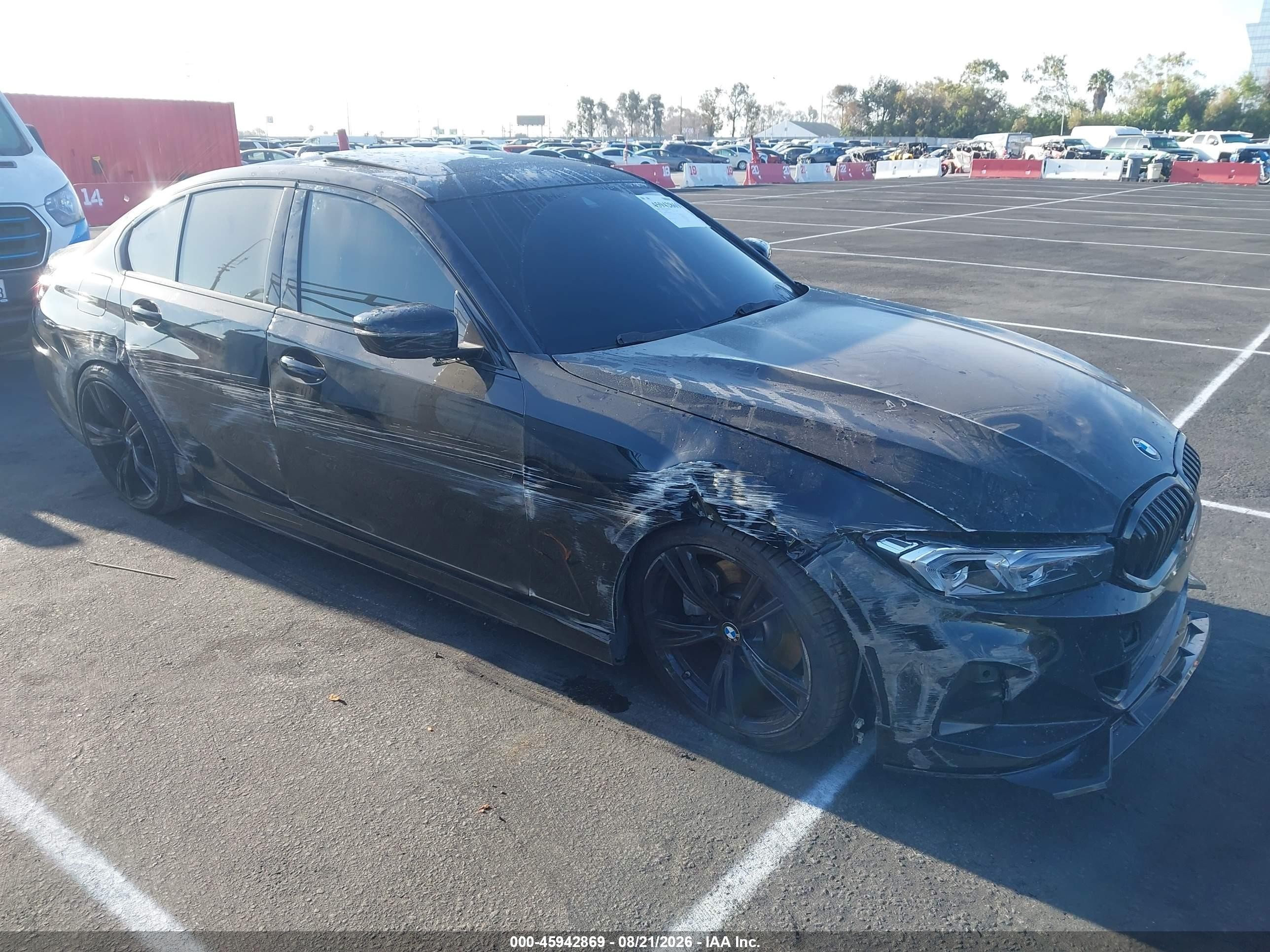 2024 BMW 3 Series VIN 3MW69FF07R8D88158 — IAAI salvage auction photo