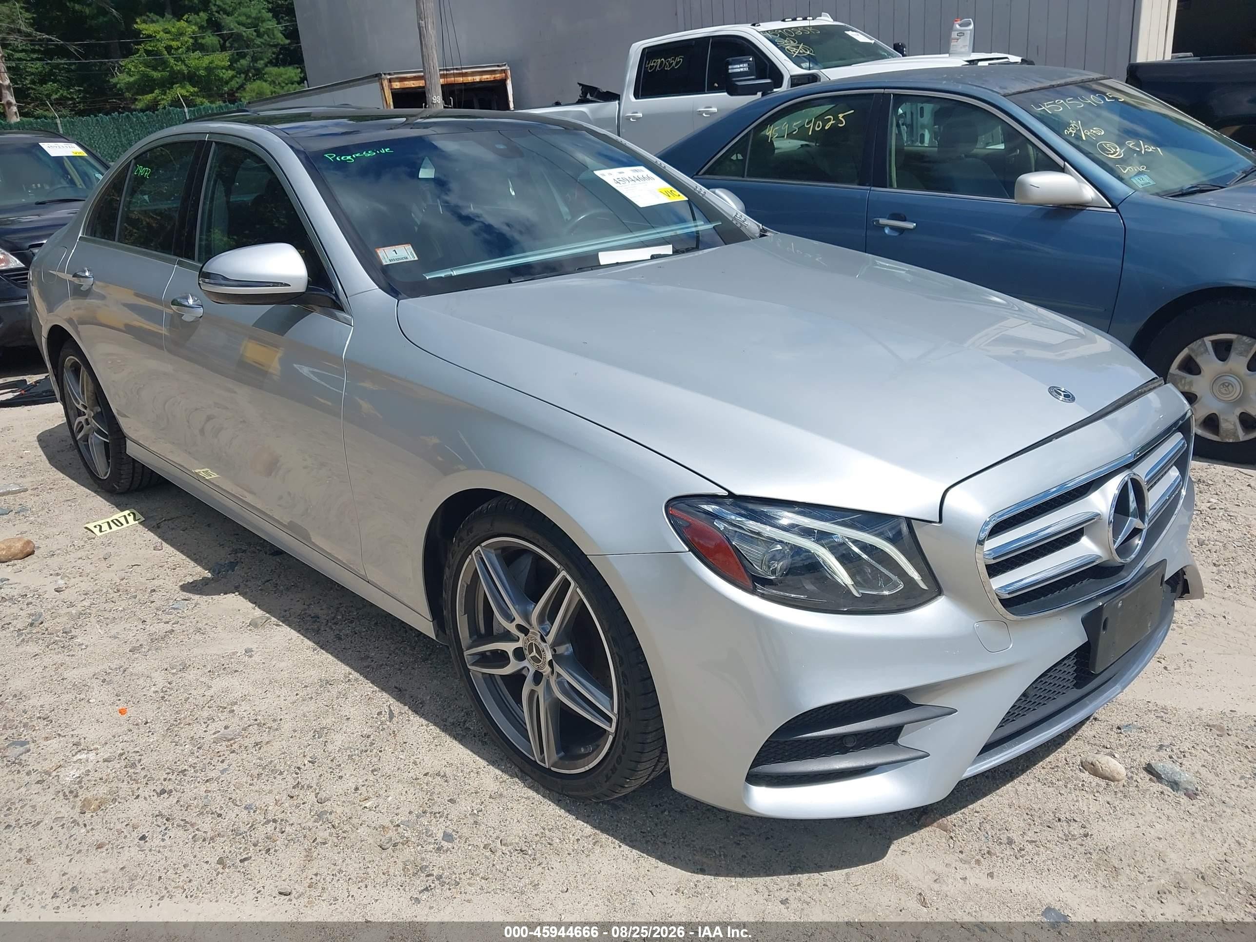 2019 Mercedes-Benz E-Class VIN WDDZF4KB7KA533137 — IAAI salvage auction photo