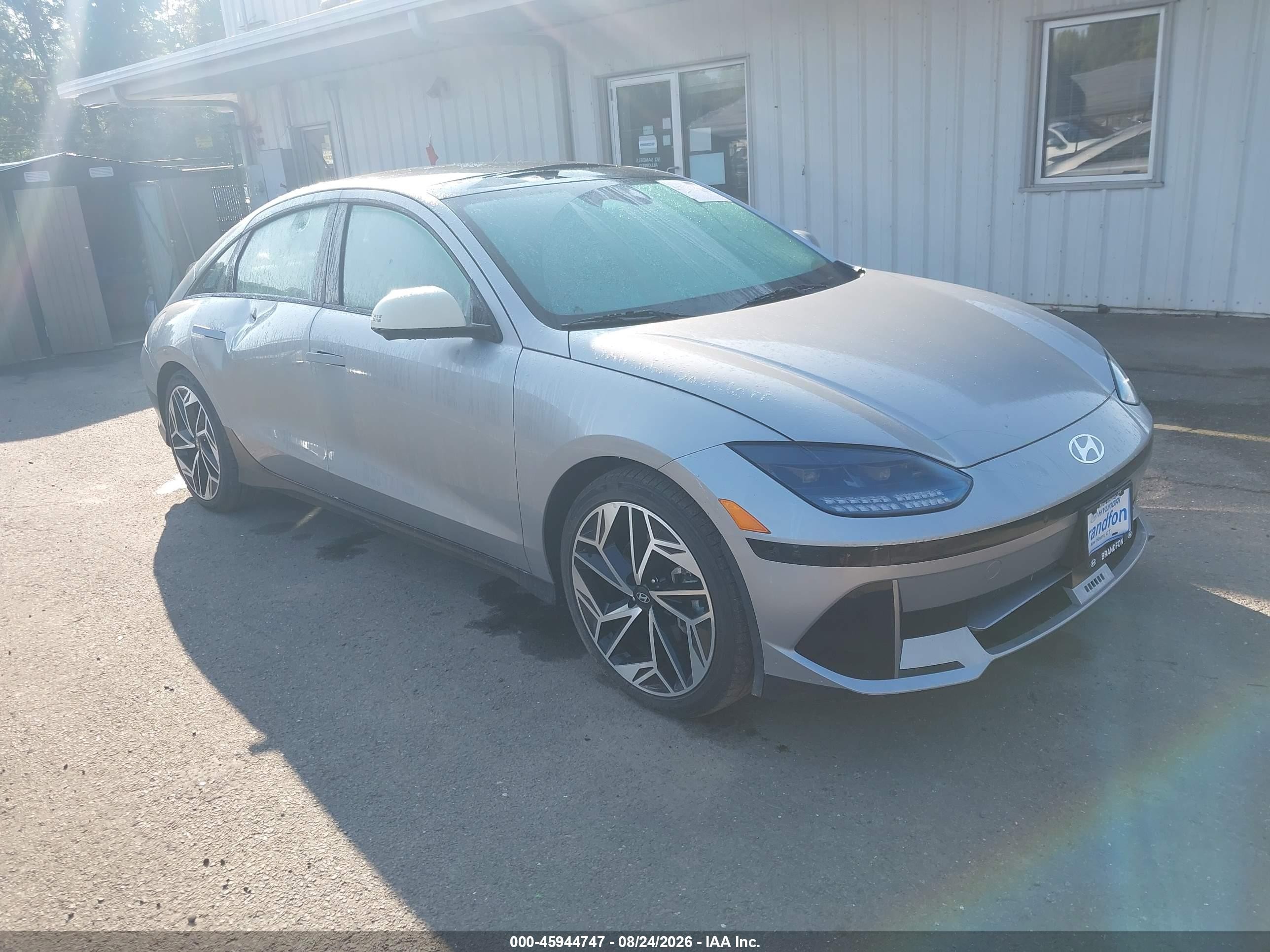 2023 Hyundai Ioniq 6 VIN KMHM54AC3PA031813 — IAAI salvage auction photo