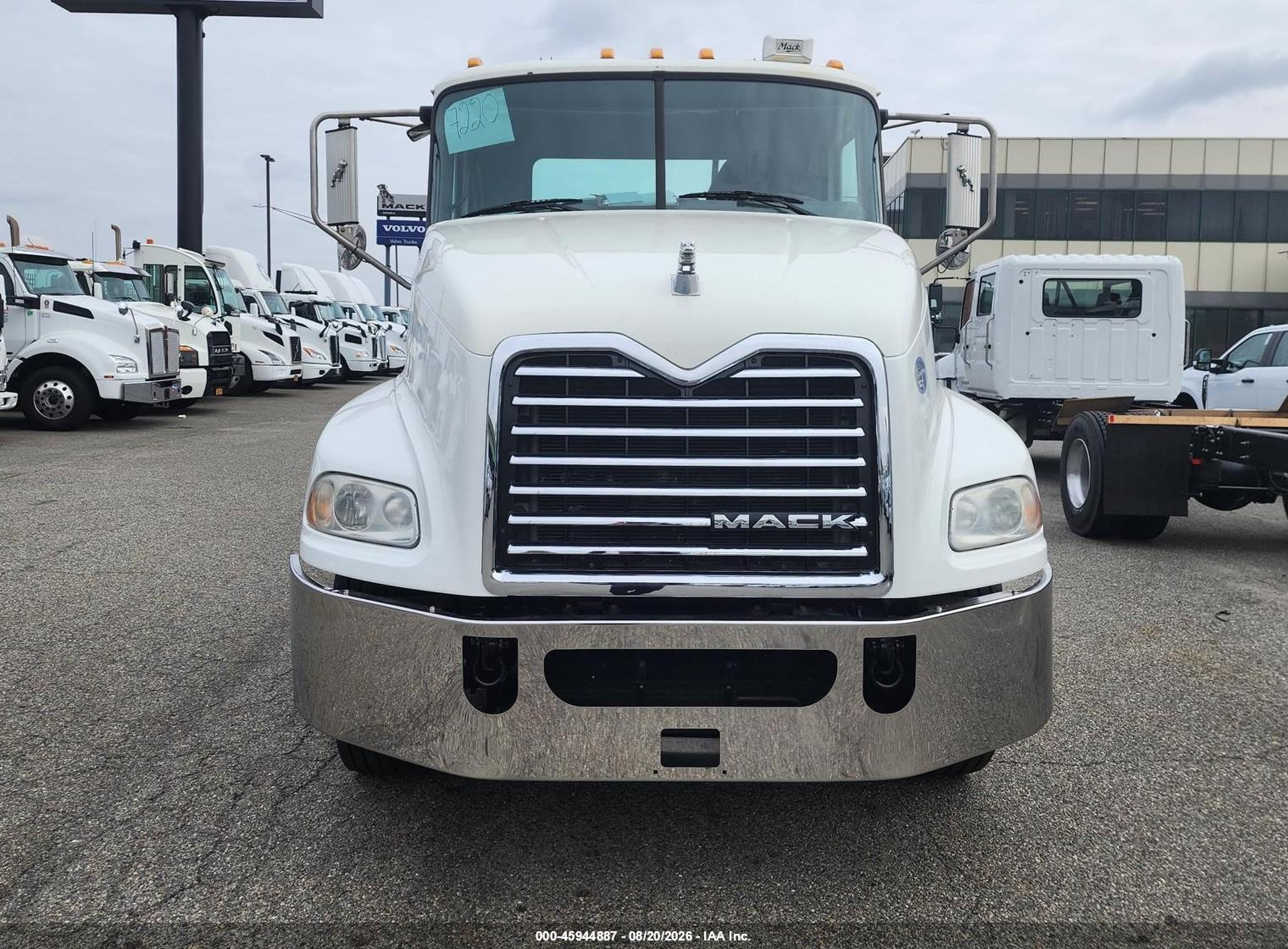 2016 Mack 600 Rd600 VIN 1M1AW09Y8GM077567 IAAI salvage auction — Normal Wear, Clear (New Jersey), sold $24,950 on 2026-09-18 (photo 6)