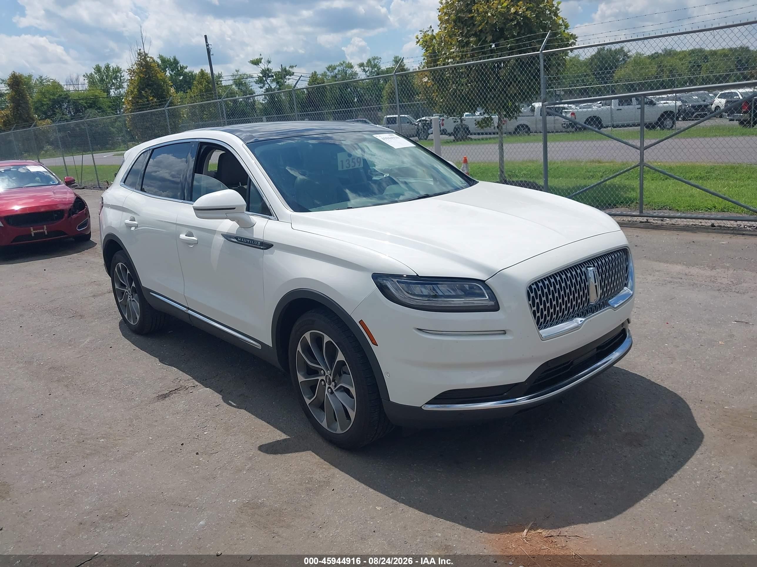 2021 Lincoln Nautilus VIN 2LMPJ6K90MBL18070 — IAAI salvage auction photo
