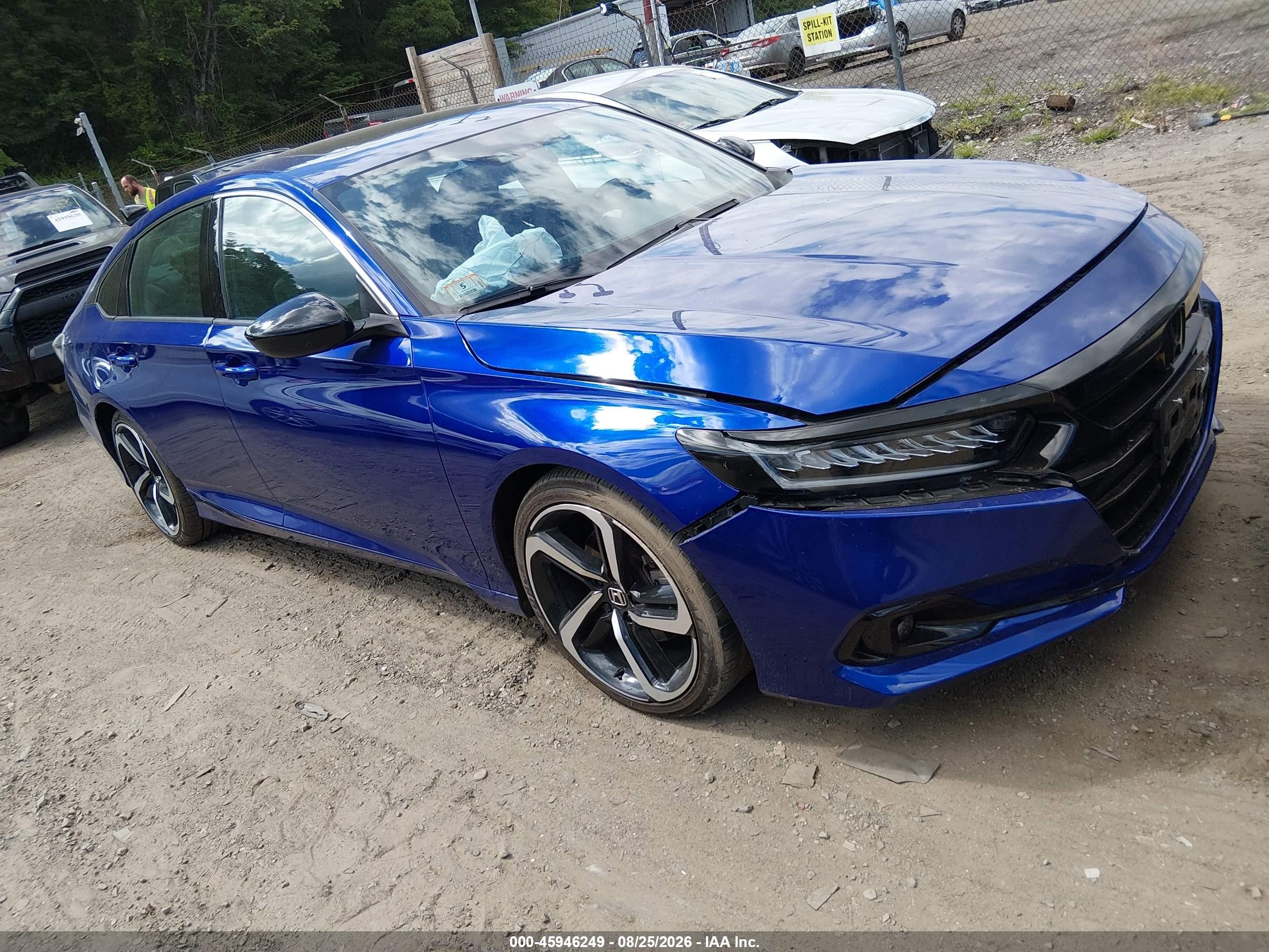 2022 Honda Accord VIN 1HGCV2F31NA022734 — IAAI salvage auction photo