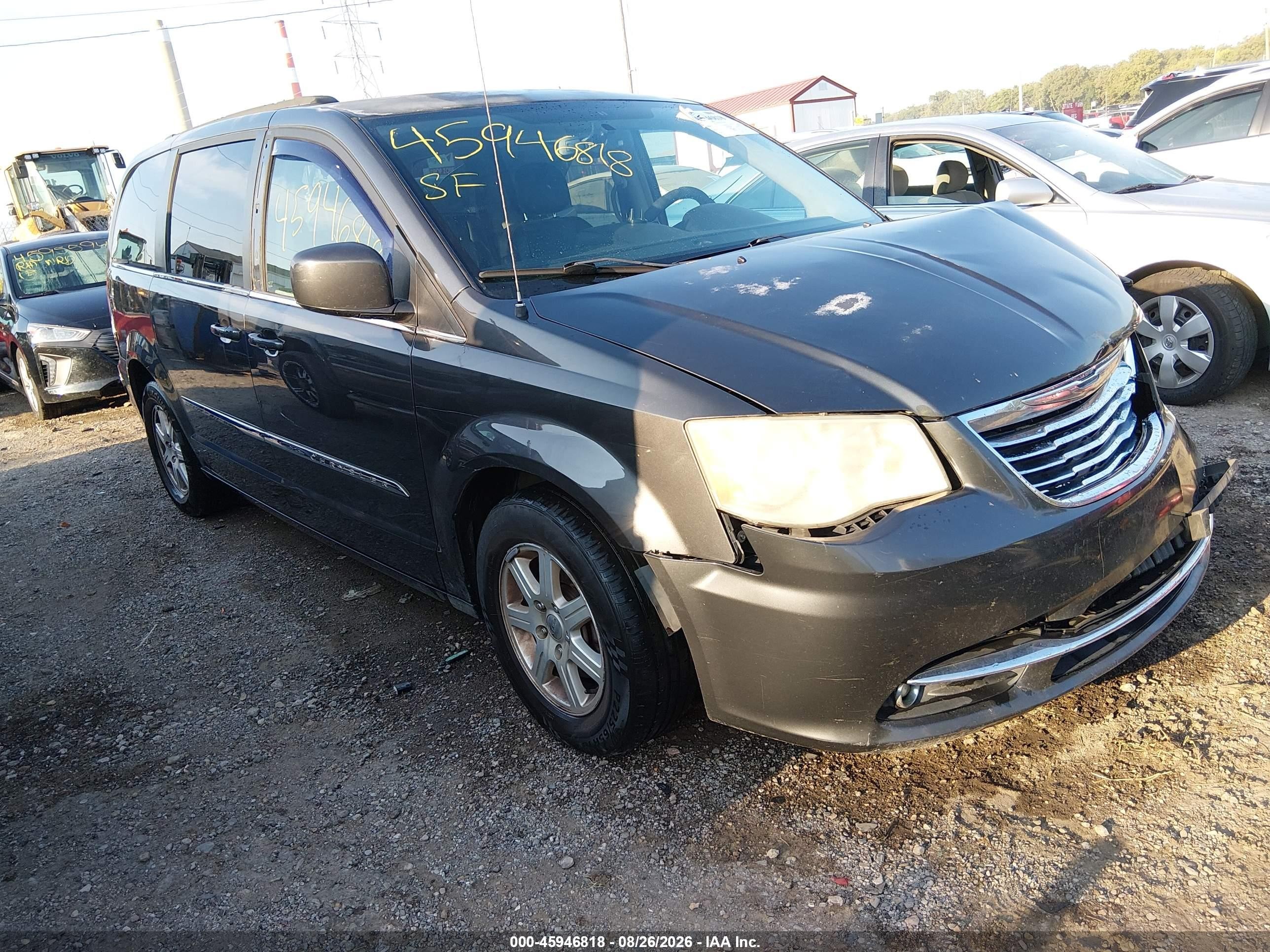 2012 Chrysler Town & country VIN 2C4RC1BG6CR306239 IAAI salvage auction — Front End, Wait Title, sold $350 on 2026-09-20 (photo 1)