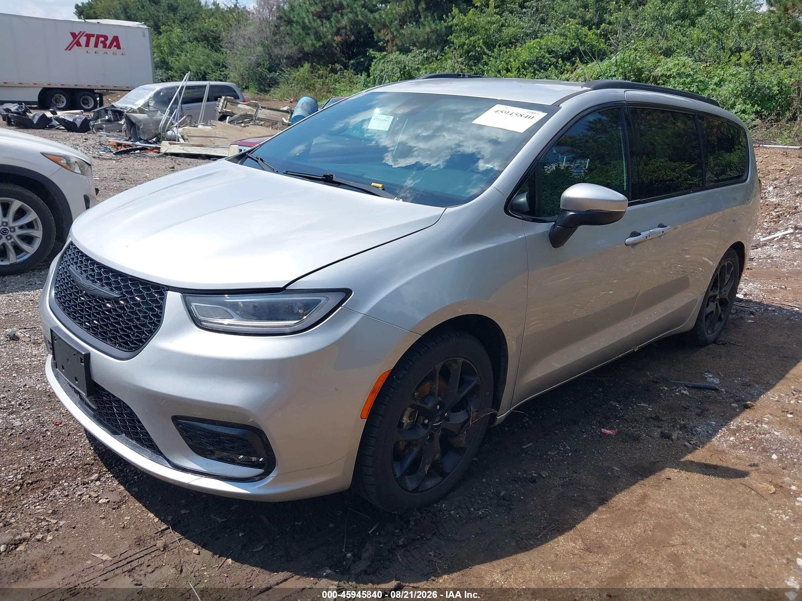 2023 Chrysler Pacifica VIN 2C4RC1BG5PR507958 IAAI salvage auction — Water/Flood, Wait Title, sold $6,500 on 2026-09-22 (photo 2)