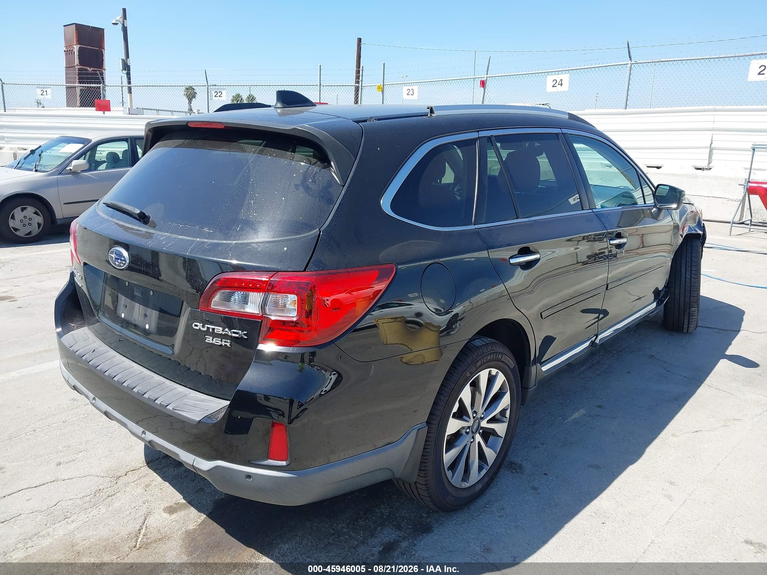 2017 Subaru Outback VIN 4S4BSETC7H3216861 IAAI salvage auction — Unknown, Salvage (California), sold $2,700 on 2026-09-23 (photo 4)