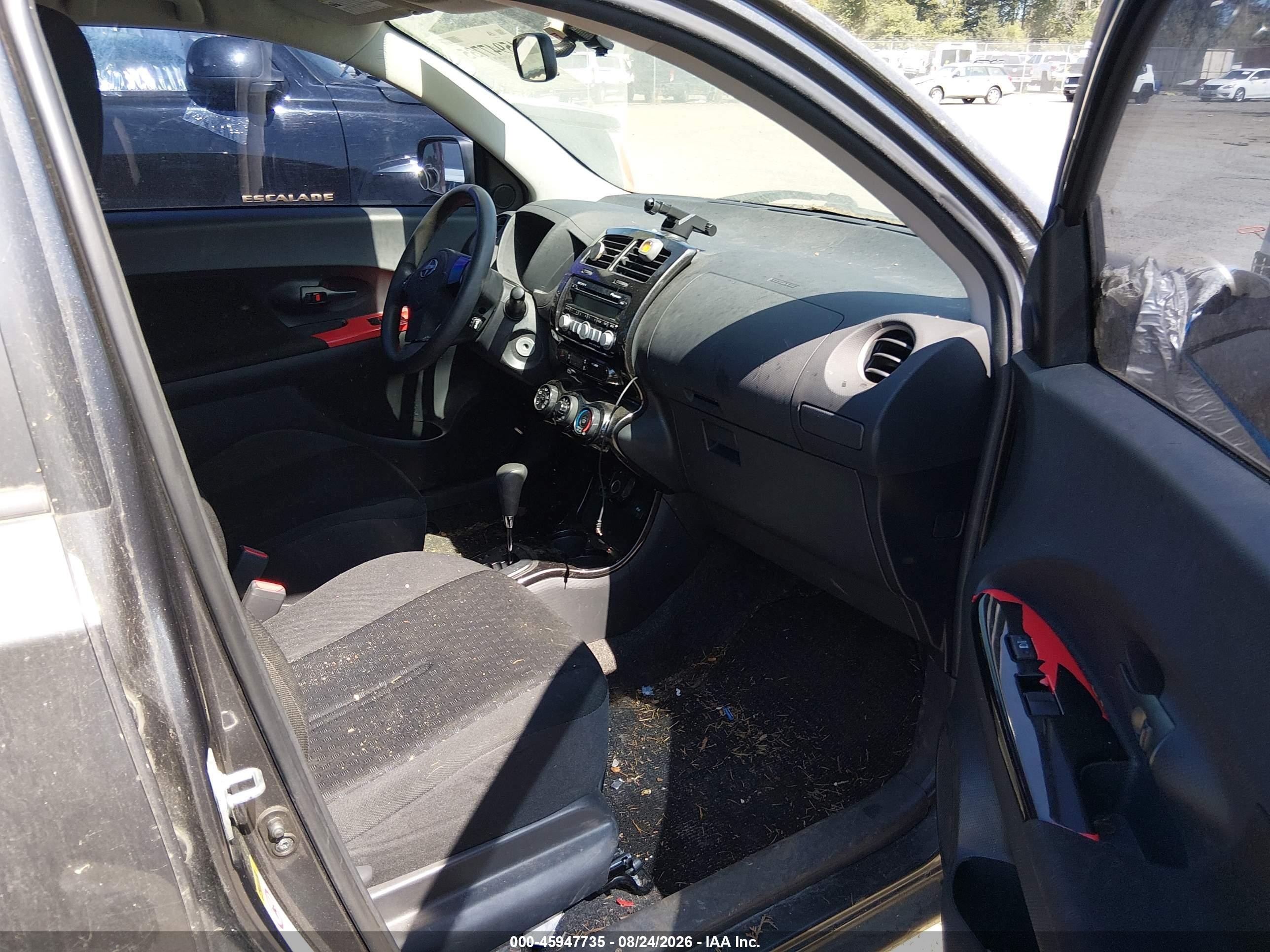 2008 Scion Xd VIN JTKKU10488J013681 IAAI salvage auction — Front & Rear, Rebuilt-Non-Public (Washington), sold $575 on 2026-10-01 (photo 5)