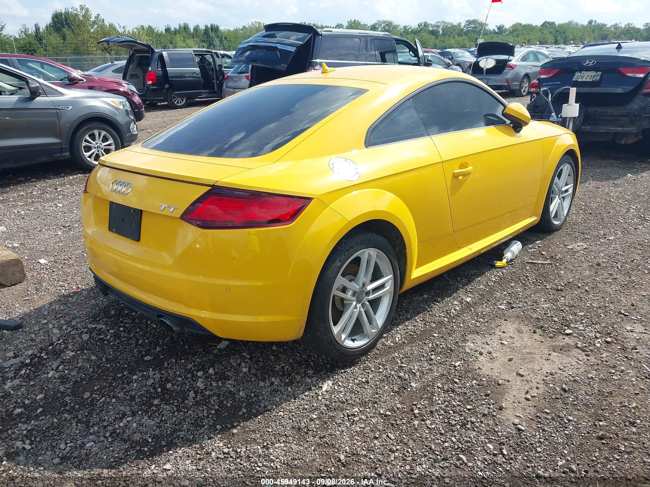 2017 Audi Tt VIN TRUC5AFV3H1007771 IAAI salvage auction — Side, Salvage (Ohio), sold $8,600 on 2026-10-06 (photo 4)