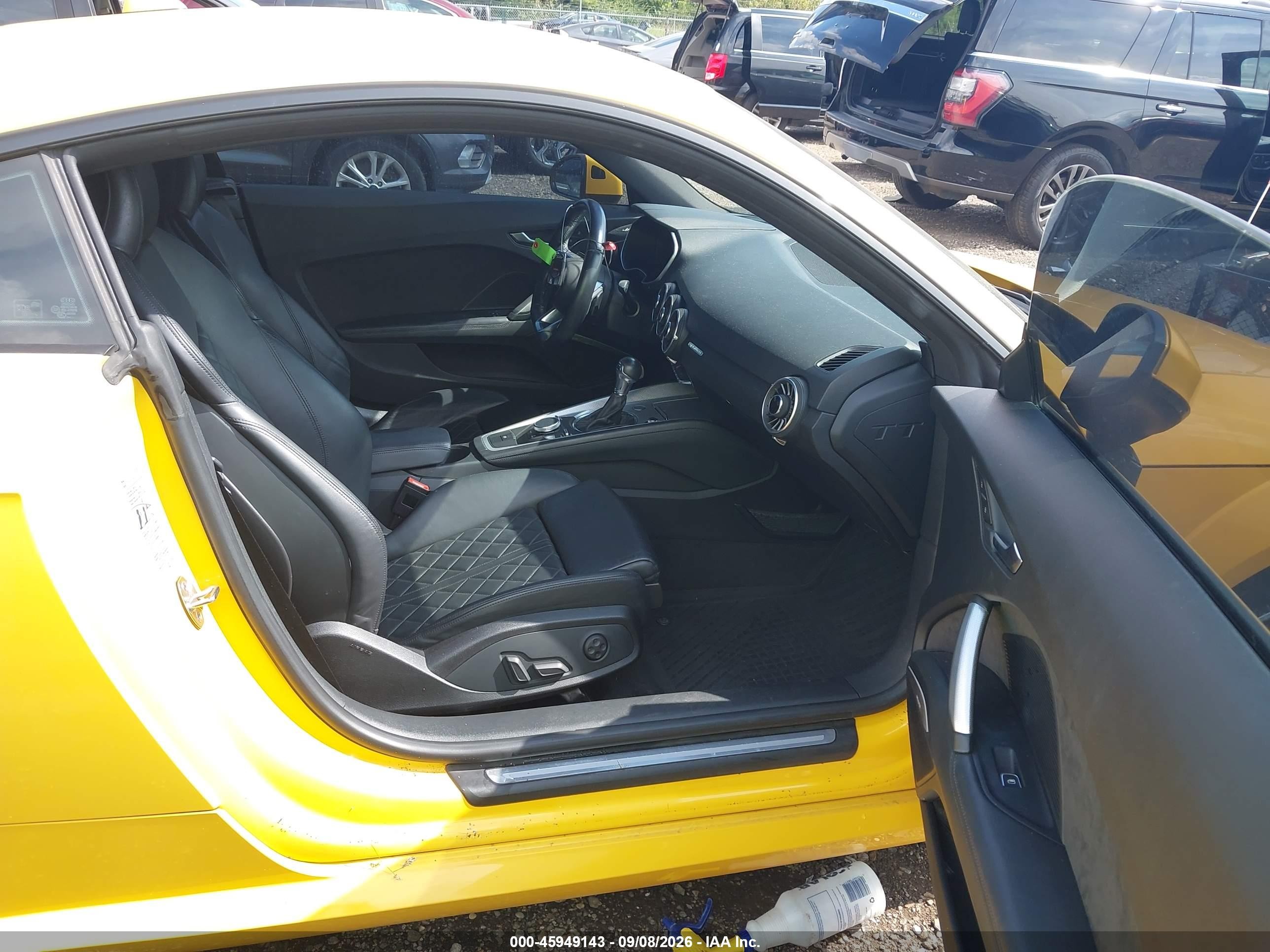 2017 Audi Tt VIN TRUC5AFV3H1007771 IAAI salvage auction — Side, Salvage (Ohio), sold $8,600 on 2026-10-06 (photo 5)