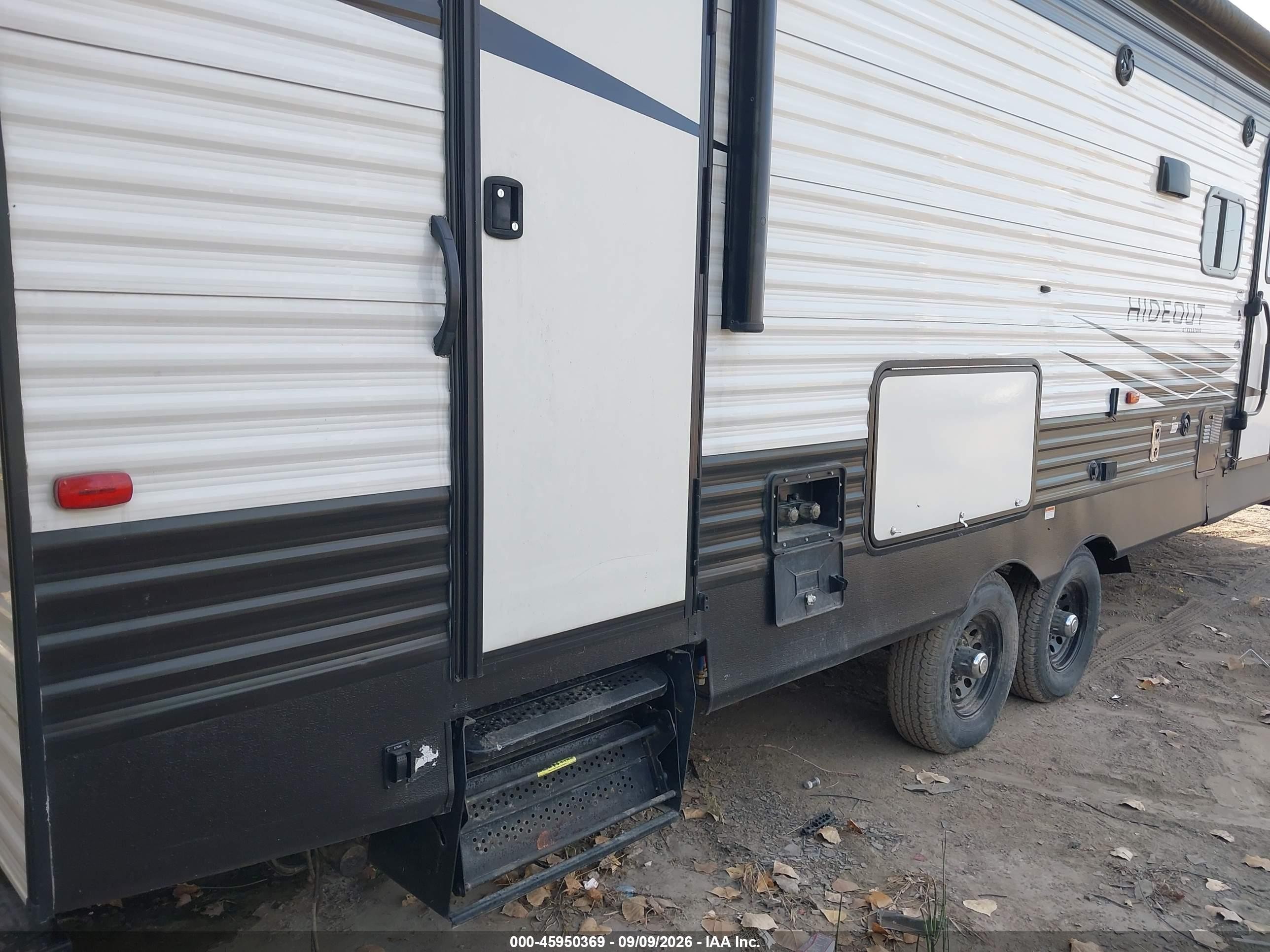 2021 Keystone Rv Hideout VIN 4YDT28B25M7247769 IAAI salvage auction — Water/Flood, Salvage (Indiana), sold $4,150 on 2026-10-12 (photo 4)