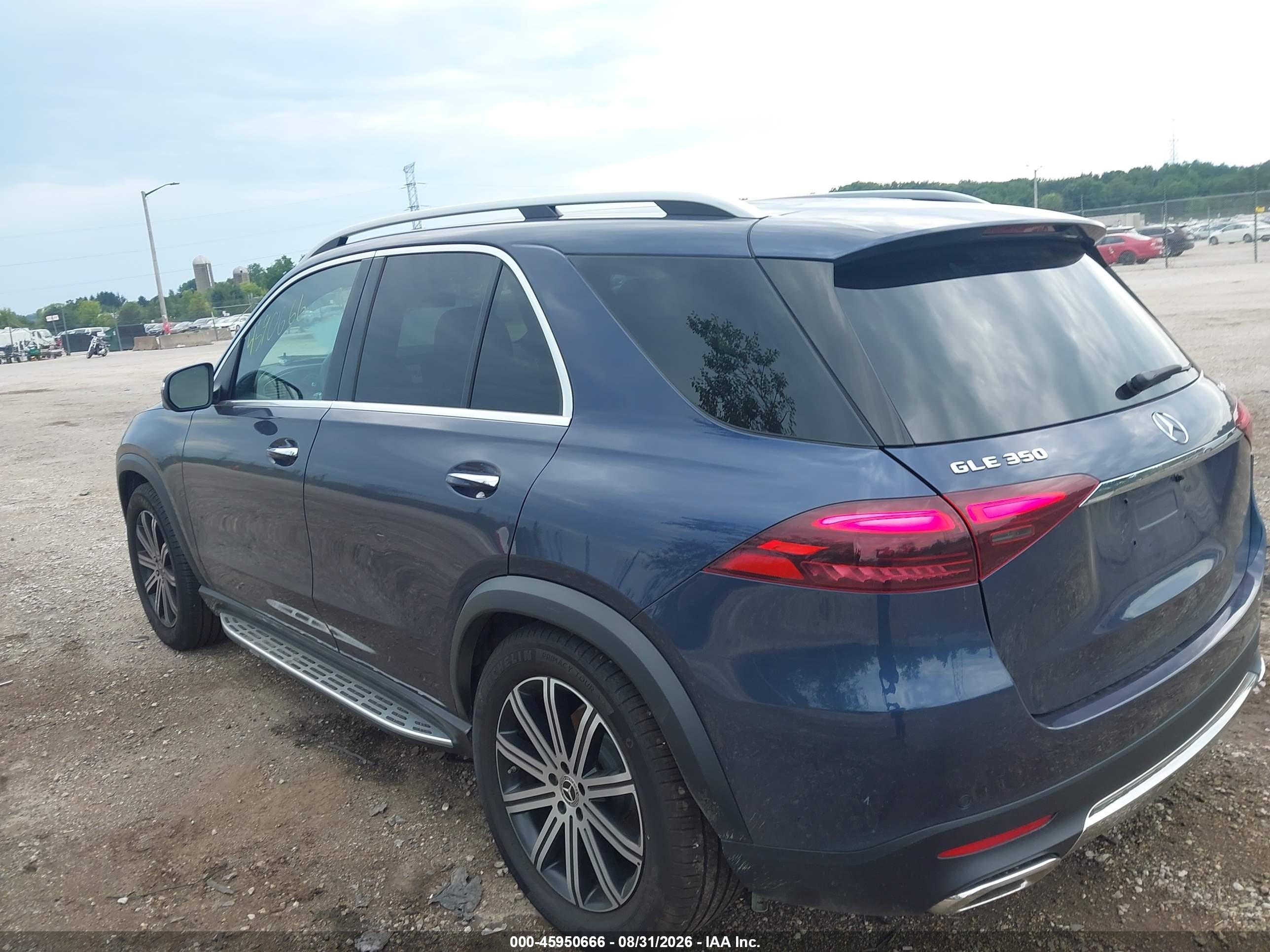 2026 Mercedes-benz Gle VIN 4JGFB4FB7TB595731 IAAI salvage auction — Side, Clear (Wisconsin), sold $24,100 on 2026-09-23 (photo 3)