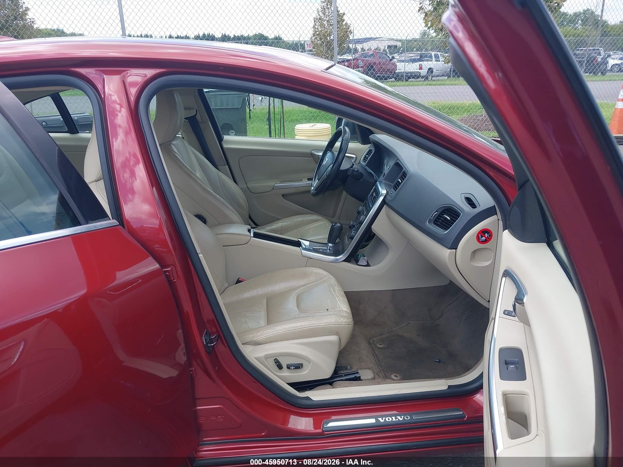2012 Volvo S60 VIN YV1622FS9C2132086 IAAI salvage auction — Unknown, Wait Title, sold $550 on 2026-09-20 (photo 5)