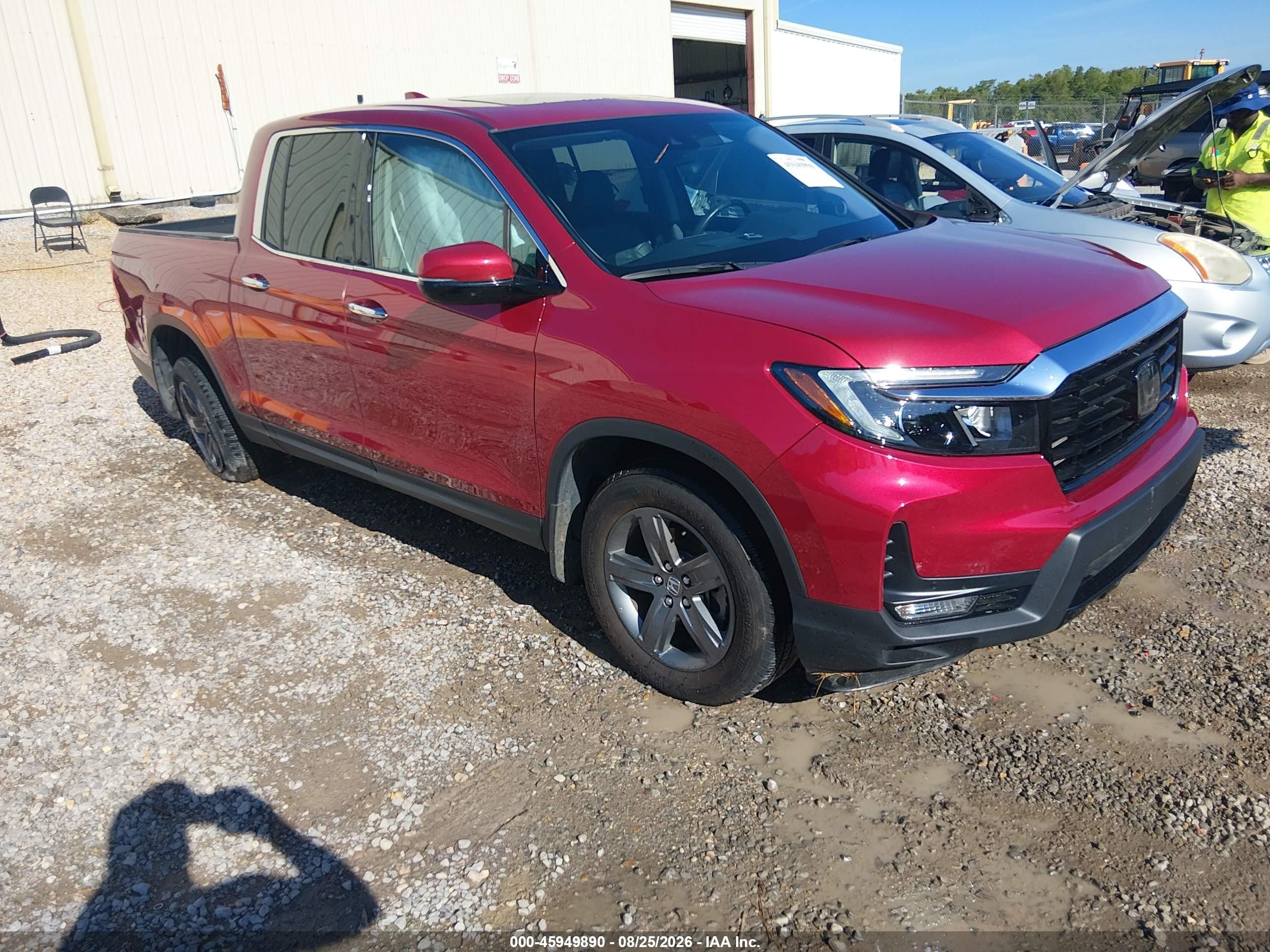 2021 Honda Ridgeline VIN 5FPYK3F75MB025784 — IAAI salvage auction photo