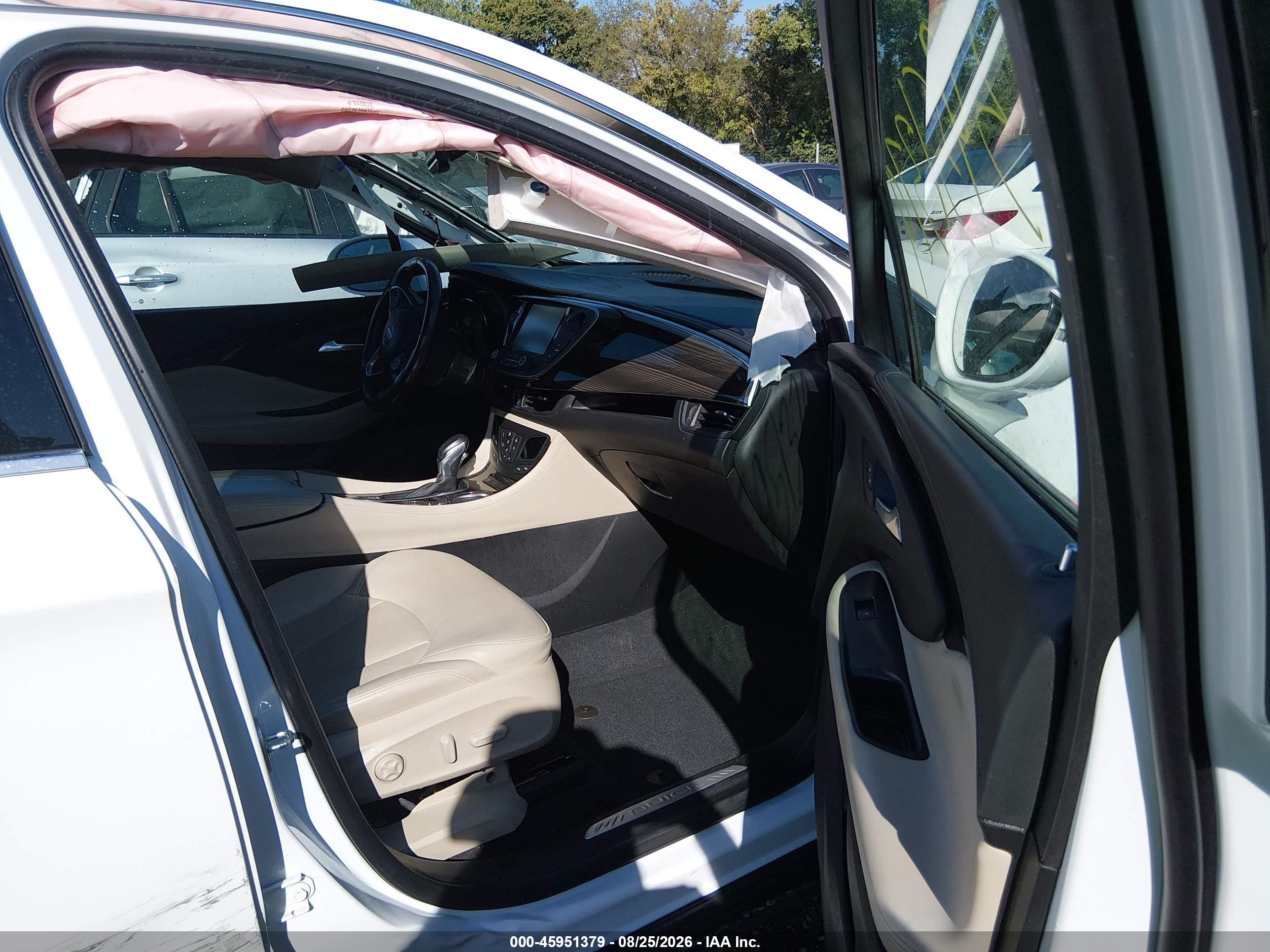 2020 Buick Envision VIN LRBFXCSA9LD094520 IAAI salvage auction — Side, Wait Title, sold $2,950 on 2026-09-21 (photo 5)