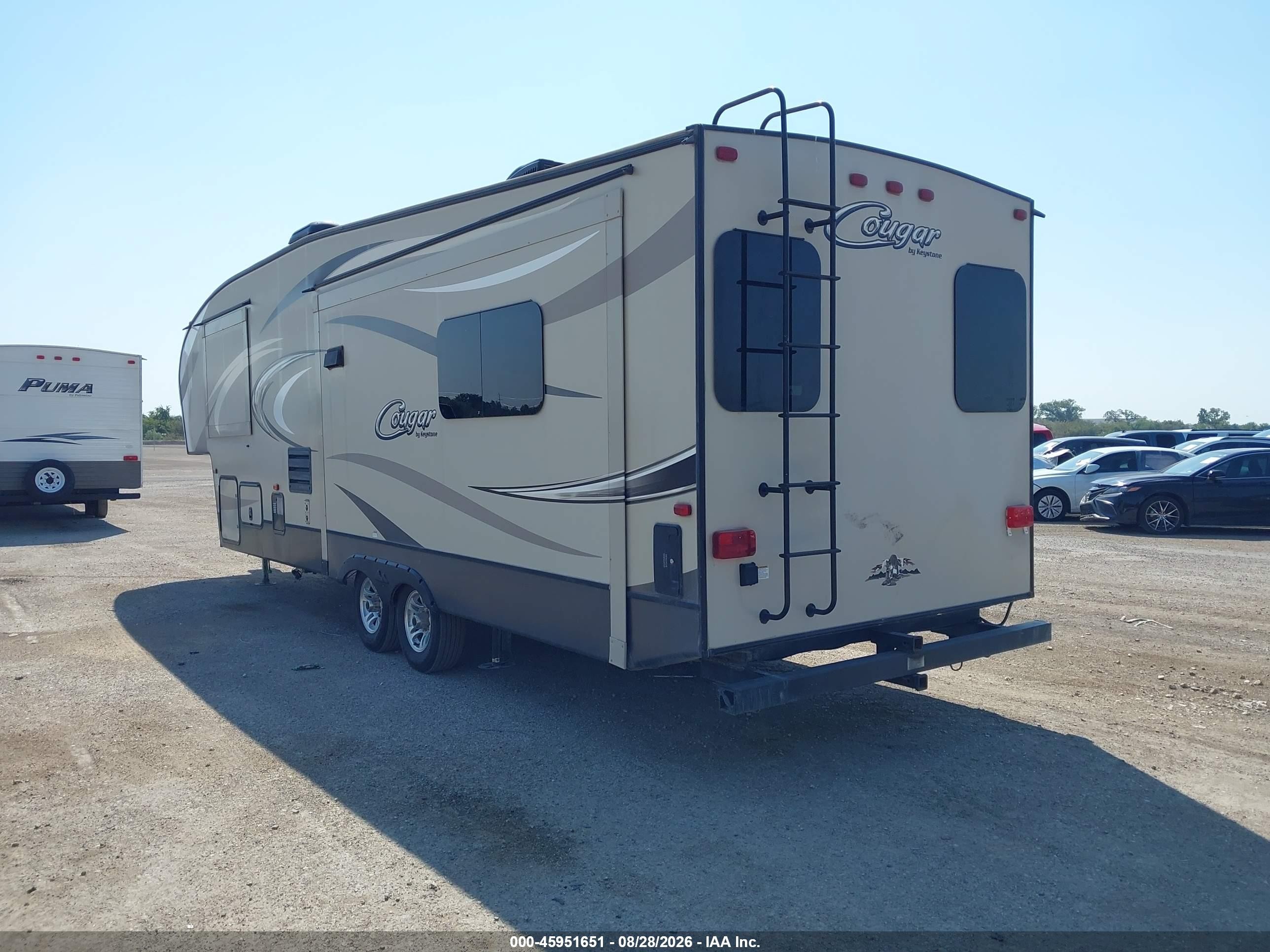 2016 Keystone Cougar VIN 4YDF29R28G2508225 IAAI salvage auction — Rear End, Salvage (Texas), sold $3,900 on 2026-09-23 (photo 3)