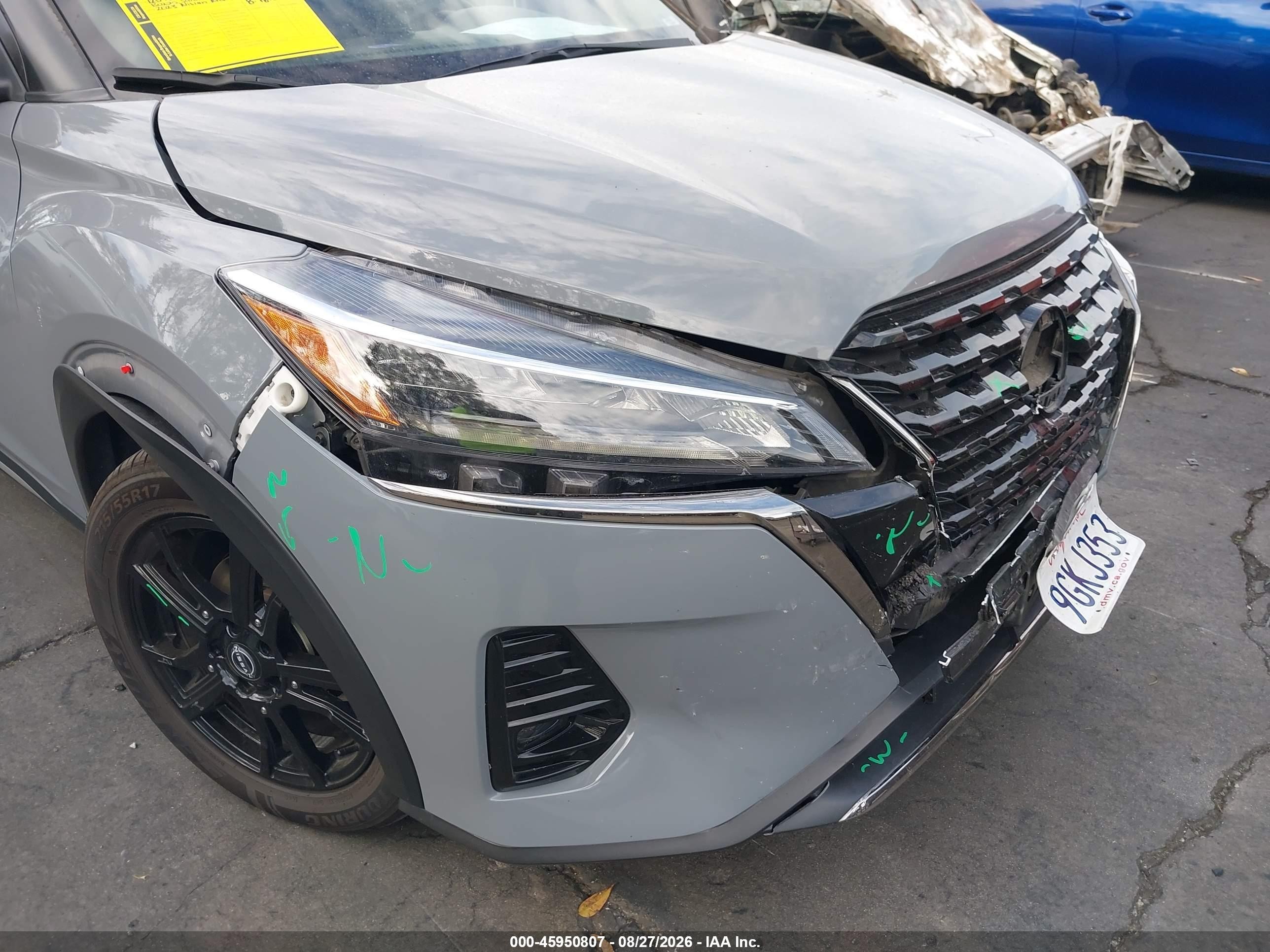 2023 Nissan Kicks VIN 3N1CP5DV1PL529582 IAAI salvage auction — Rear End, Salvage Certificate (California), sold $2,500 on 2026-09-12 (photo 6)