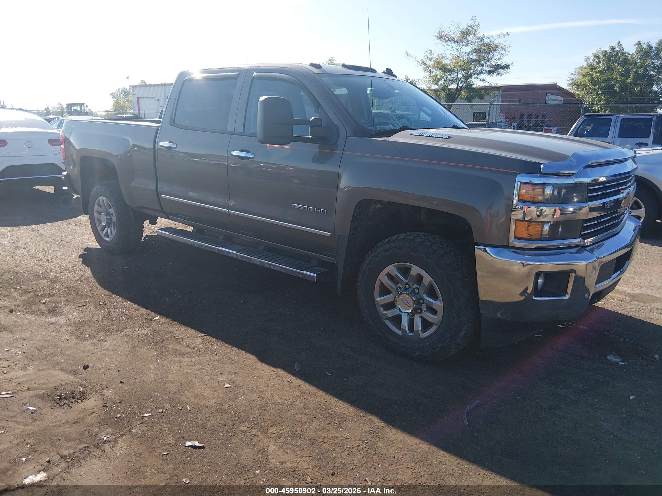 2015 Chevrolet Silverado 2500 VIN 1GC1KWE82FF194388 — IAAI salvage auction photo