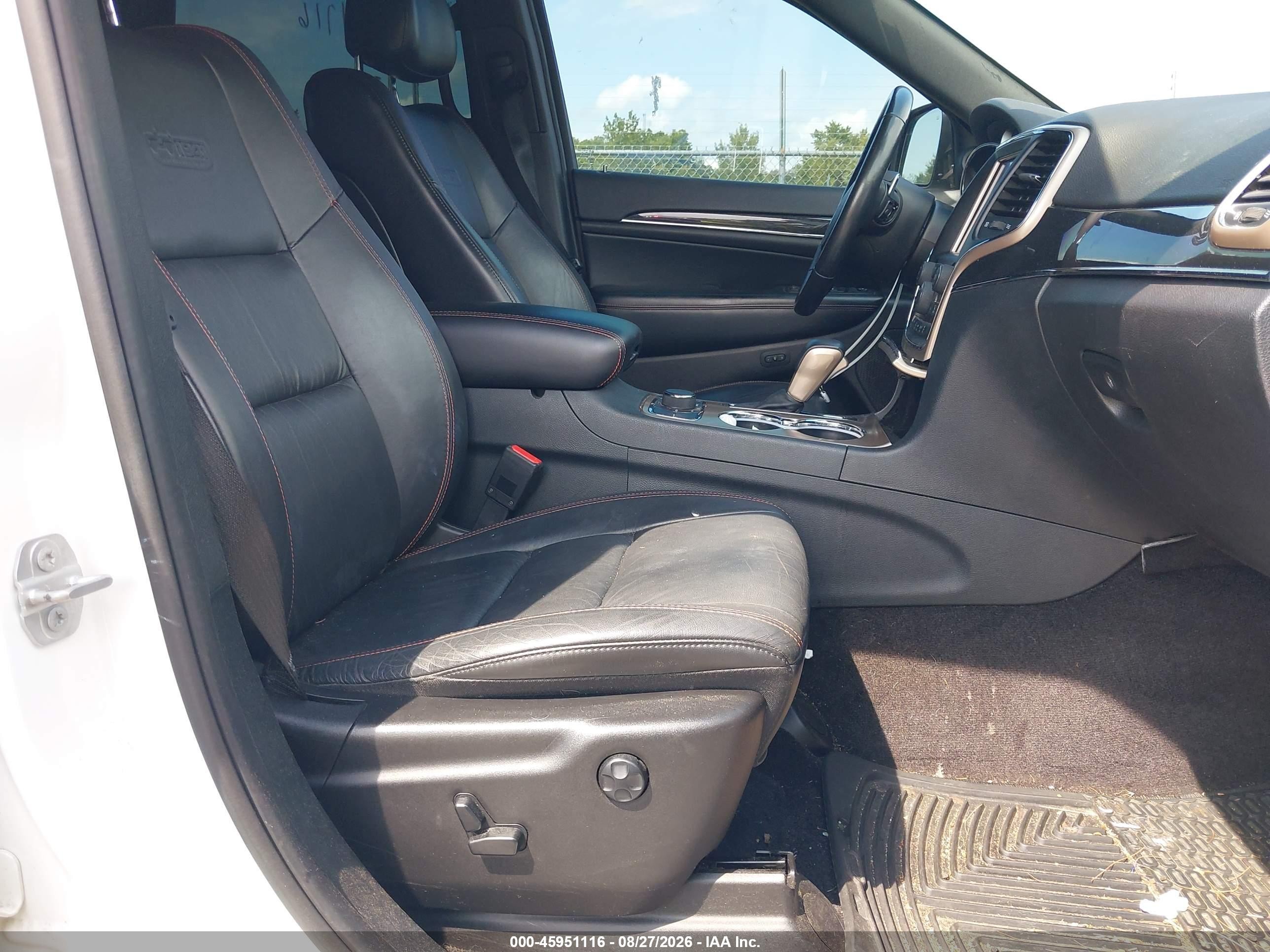 2016 Jeep Grand cherokee VIN 1C4RJFBGXGC441001 IAAI salvage auction — Front End, Salvage (Connecticut), sold $2,850 on 2026-09-06 (photo 5)