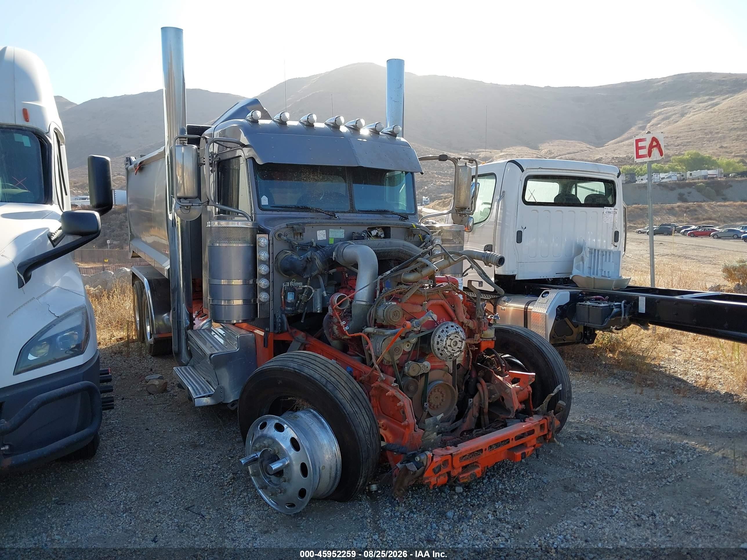 2019 Peterbilt 389 VIN 1NPXL49X6KD611717 IAAI salvage auction — All Over, Salvage (California), sold $18,750 on 2026-09-23 (photo 1)