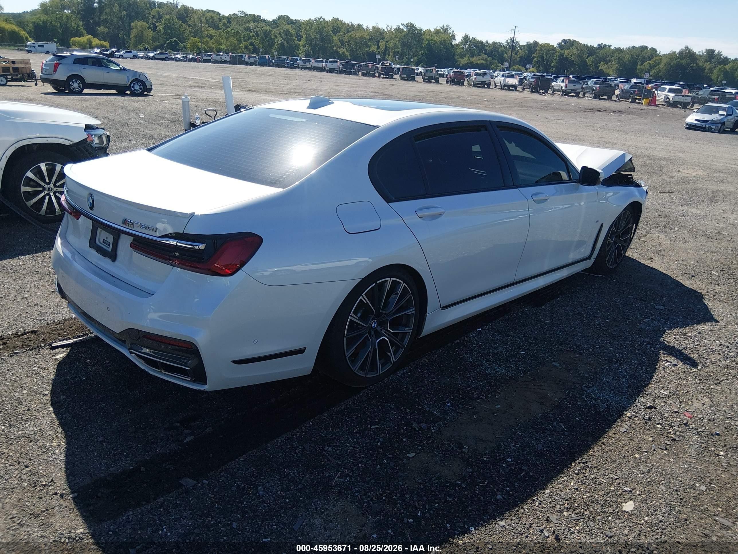 2020 BMW 7er VIN WBA7U2C01LGM27657 IAAI salvage auction — Front End, Salvage (Delaware), sold $7,500 on 2026-10-05 (photo 4)