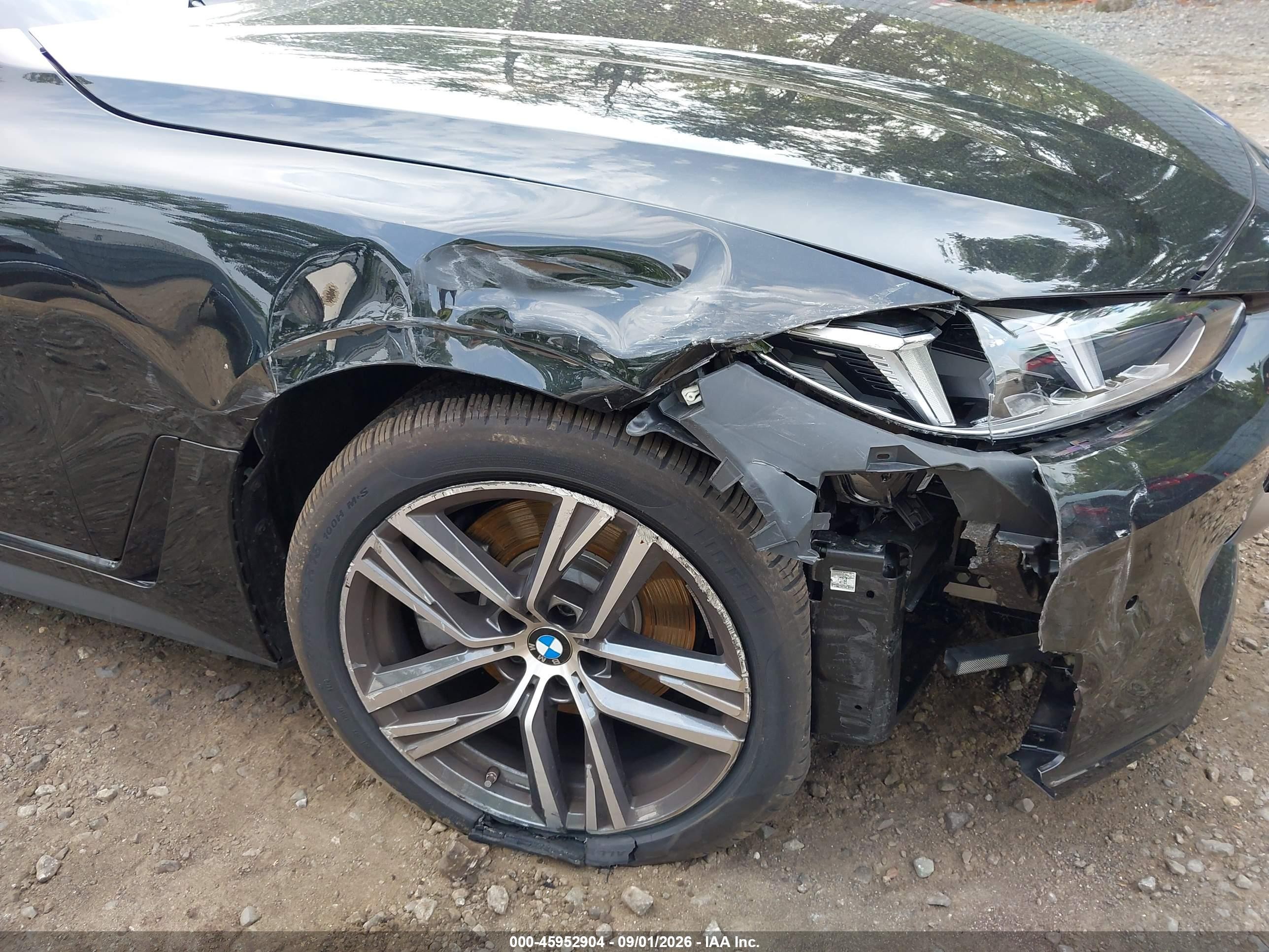 2026 BMW 4 Series VIN WBA33FB03TFW81225 IAAI salvage auction — Side, Clear (New York), sold $25,750 on 2026-09-11 (photo 6)