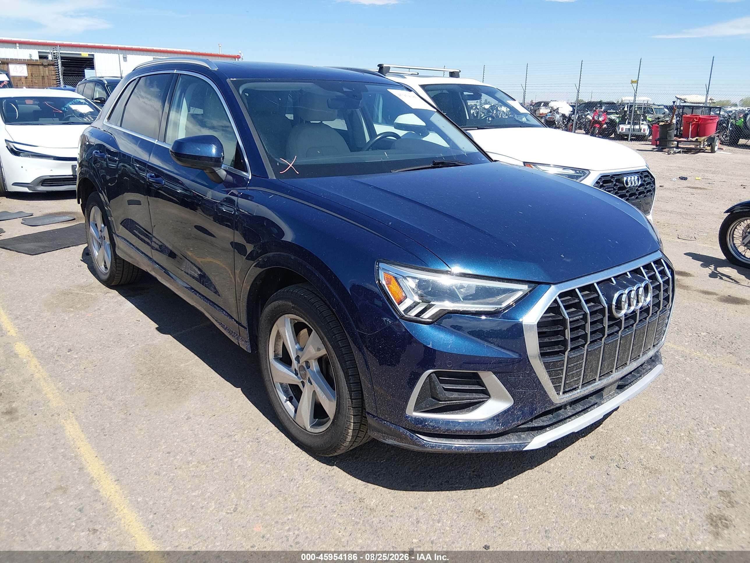 2020 Audi Q3 VIN WA1BECF30L1102954 — IAAI salvage auction photo