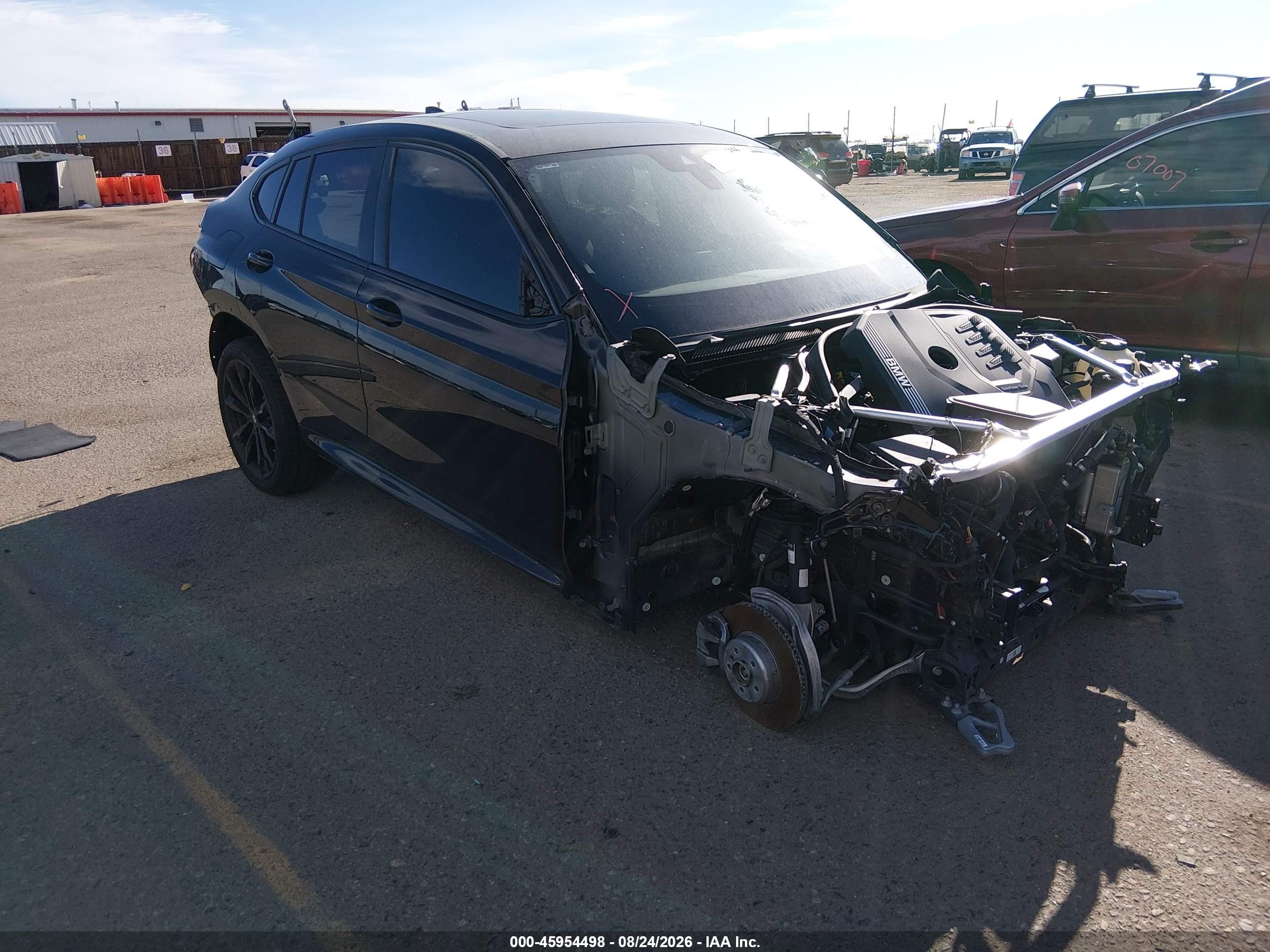 2025 BMW X4 VIN 5UX33DT05S9Z92205 — IAAI salvage auction photo