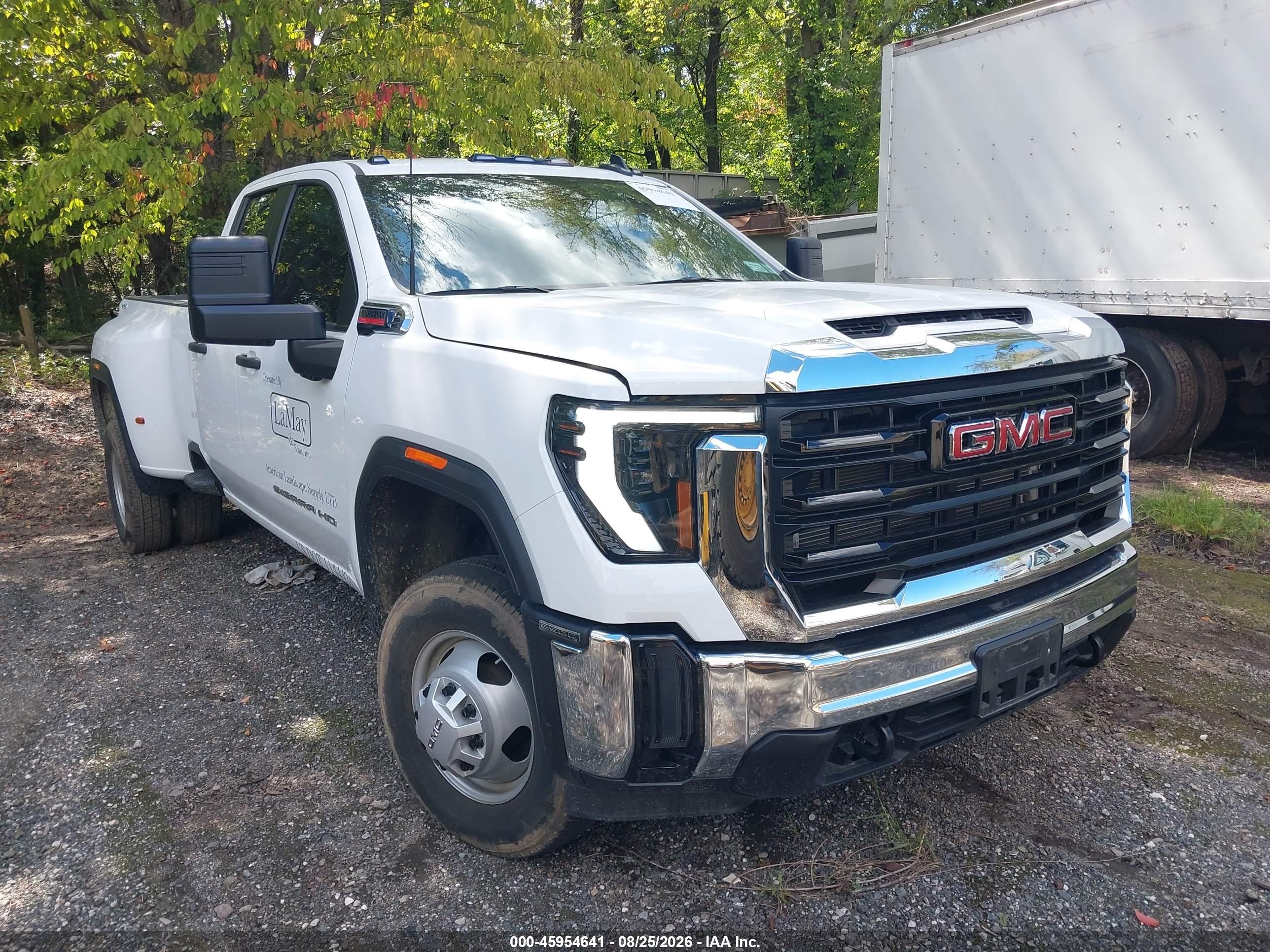 2024 GMC Sierra 3500 HD VIN 1GT59SEY7RF450244 — IAAI salvage auction photo