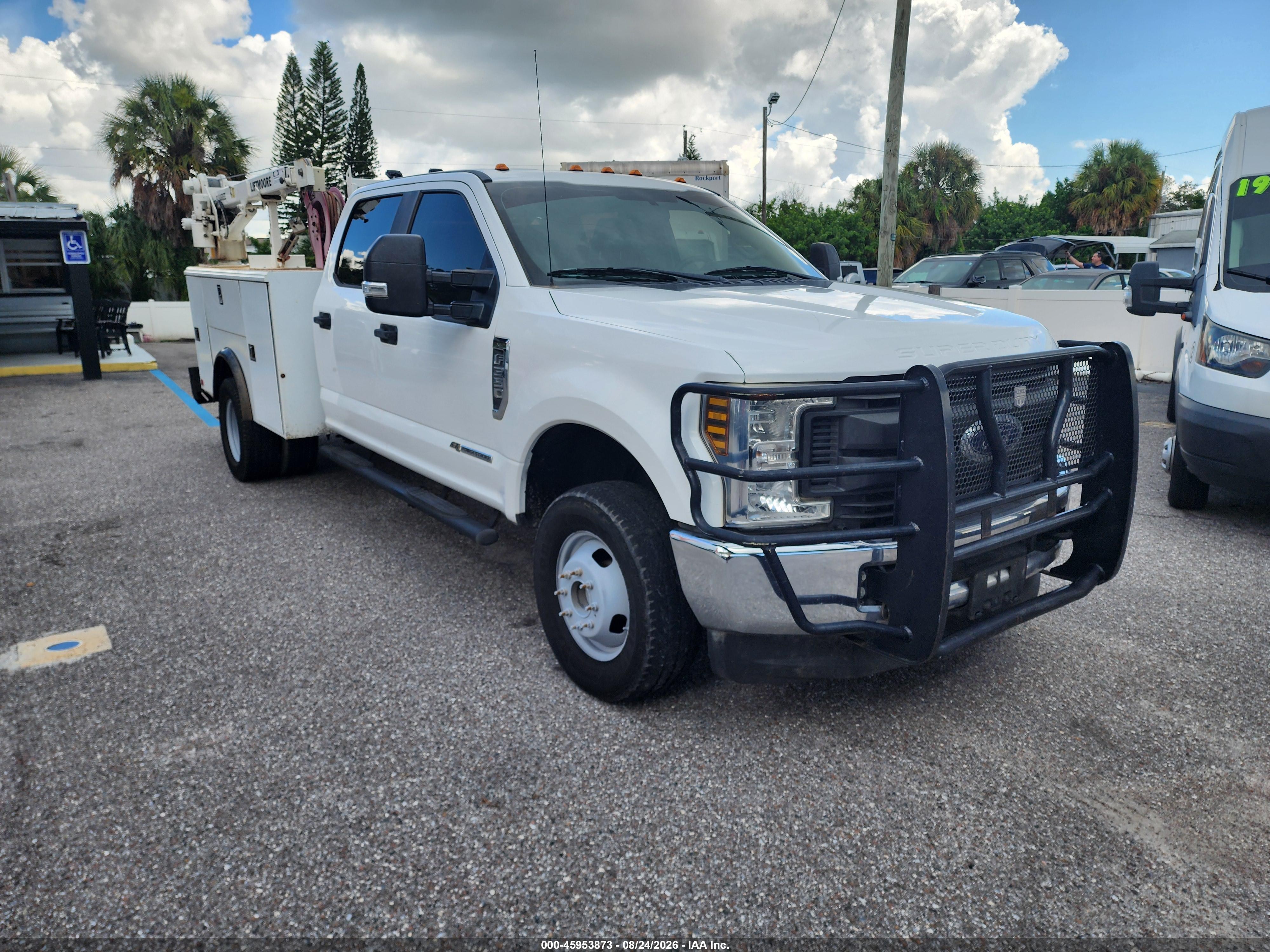 2019 Ford F-350 VIN 1FT8W3DT4KEC97397 — IAAI salvage auction photo