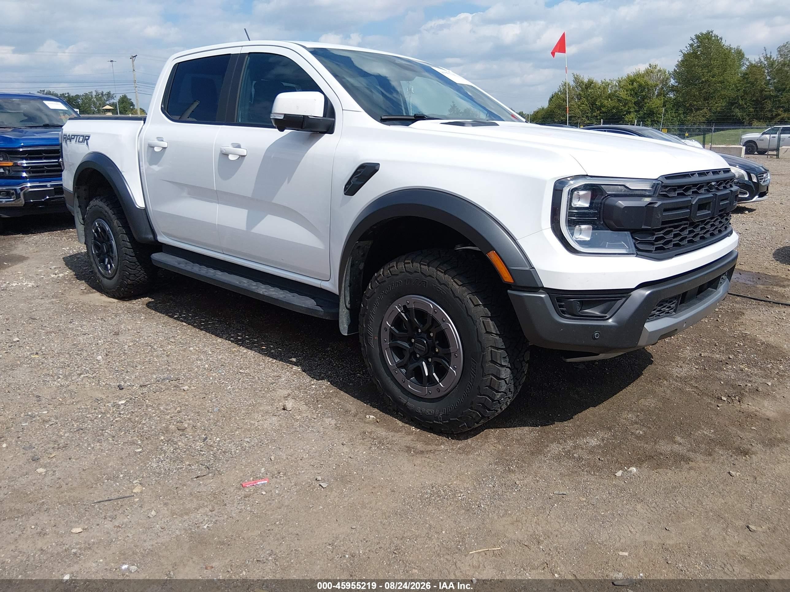 2025 Ford Ranger VIN 1FTER4LR3SLE04411 IAAI salvage auction — Rear End, Salvage (Ohio), sold $32,500 on 2026-09-13 (photo 1)