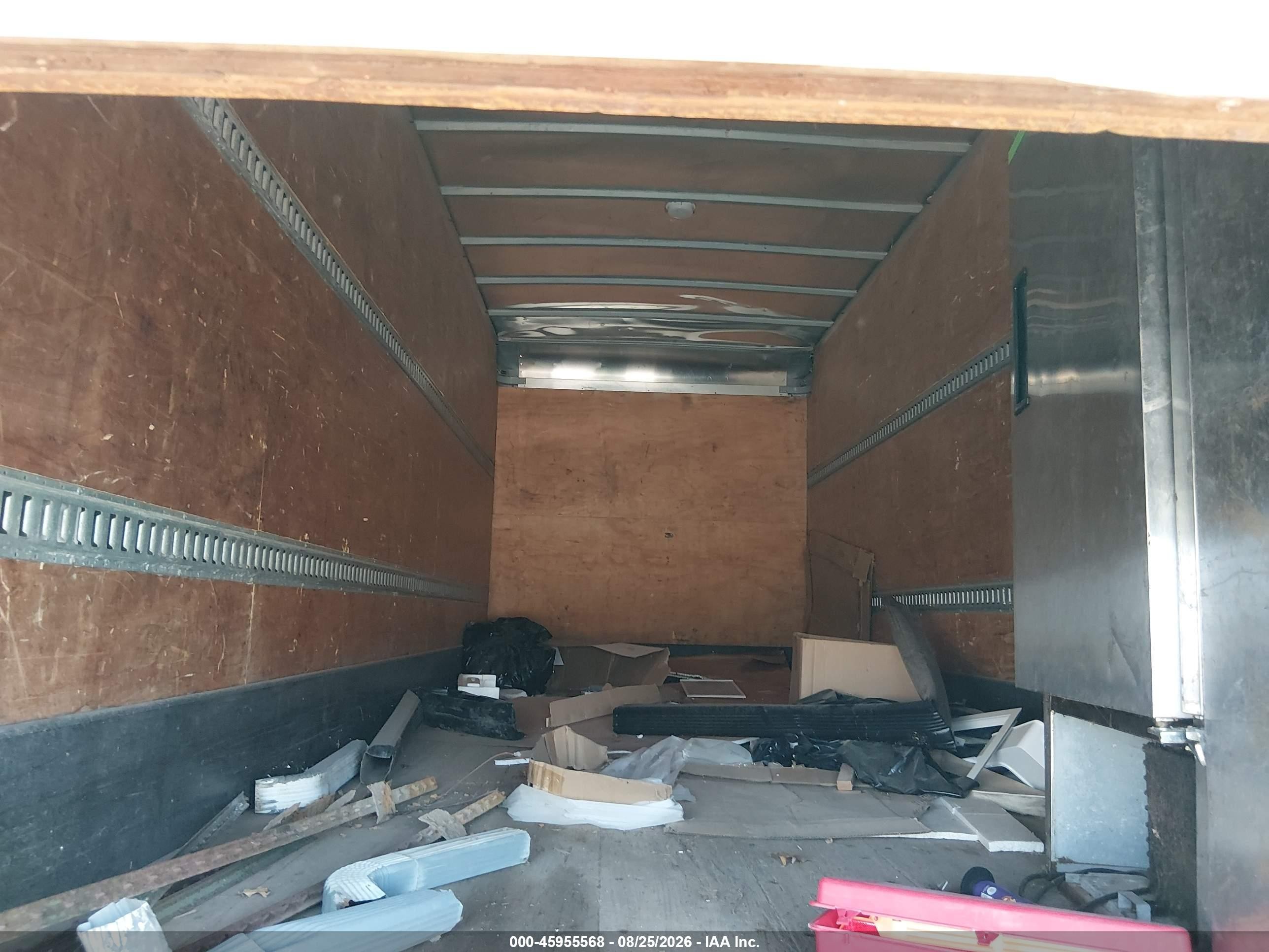 2015 Isuzu VIN JALE5W163F7301809 IAAI salvage auction — Undercarriage, Salvage (Iowa), sold $575 on 2026-09-09 (photo 6)
