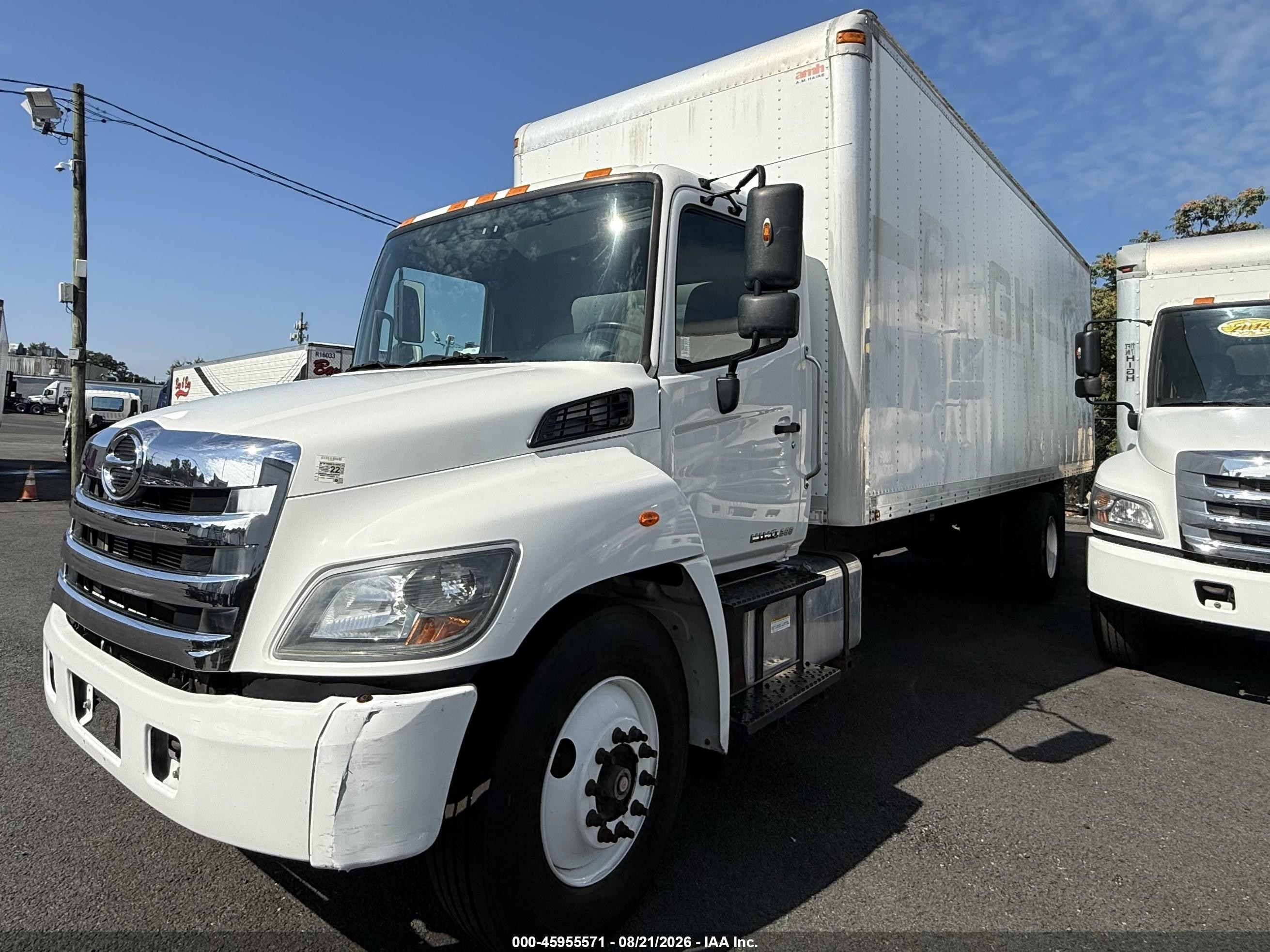 2020 Hino 268 VIN 5PVNJ8JV6L5S79425 IAAI salvage auction — Normal Wear, Clear (New York), sold $49,000 on 2026-09-18 (photo 2)