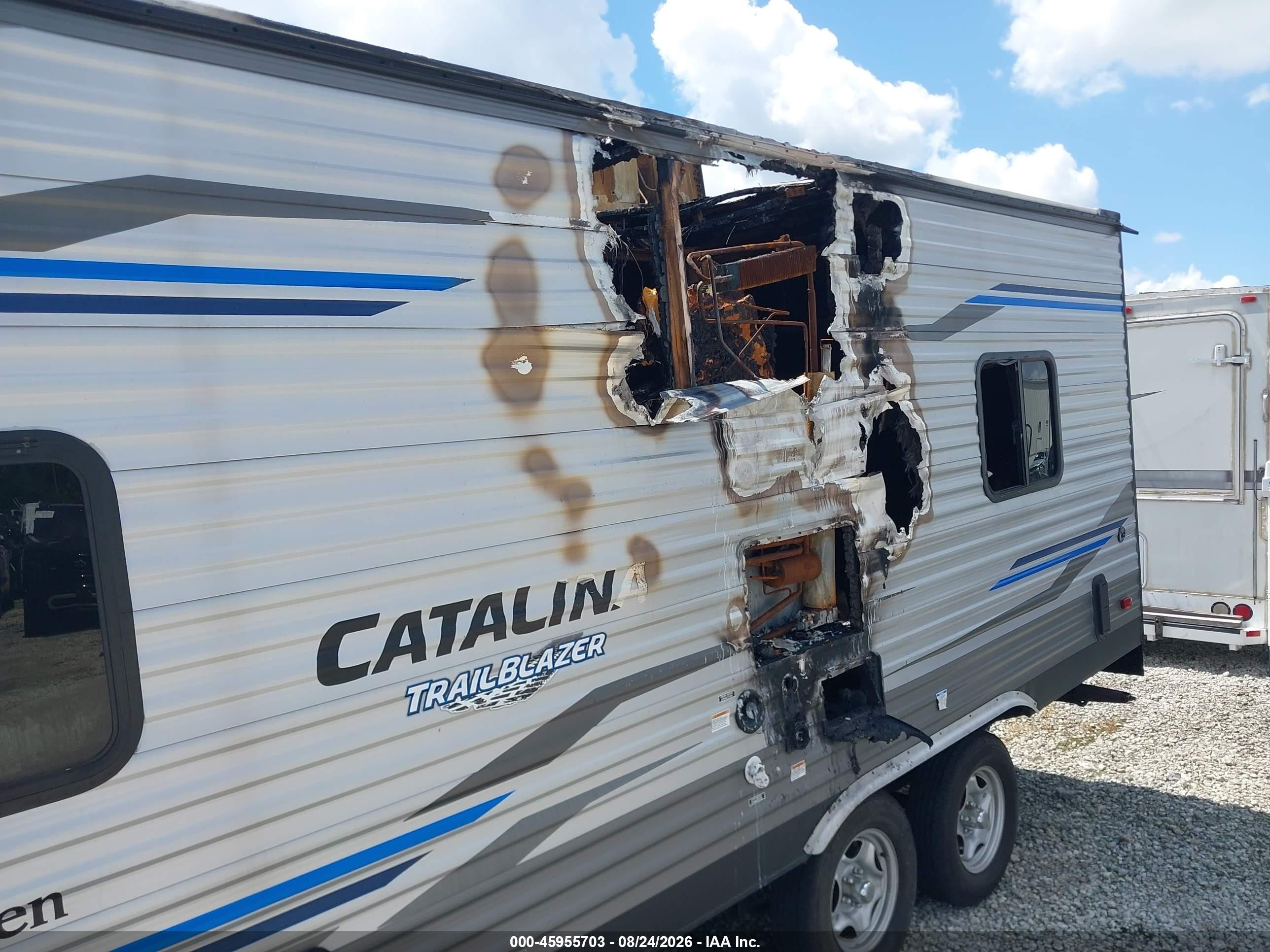 2019 Coachmen Catalina VIN 5ZT2CAHB2KU032101 IAAI salvage auction — Burn, Certificate Of Destruction (Florida), sold $1,000 on 2026-09-25 (photo 6)