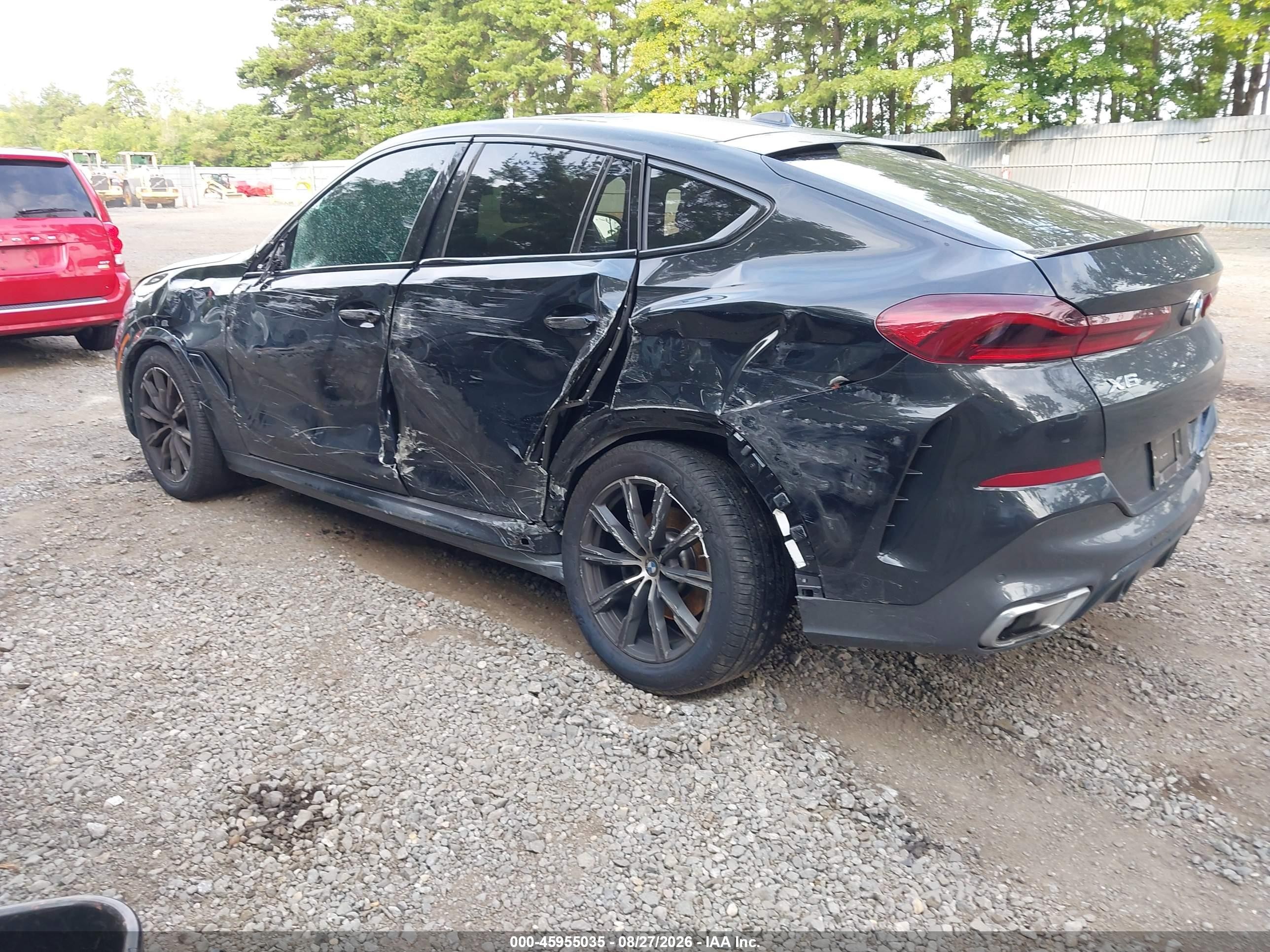 2026 BMW X6 VIN 5UX33EX09T9226785 IAAI salvage auction — Side, Salvage (Texas), sold $29,250 on 2026-09-12 (photo 3)