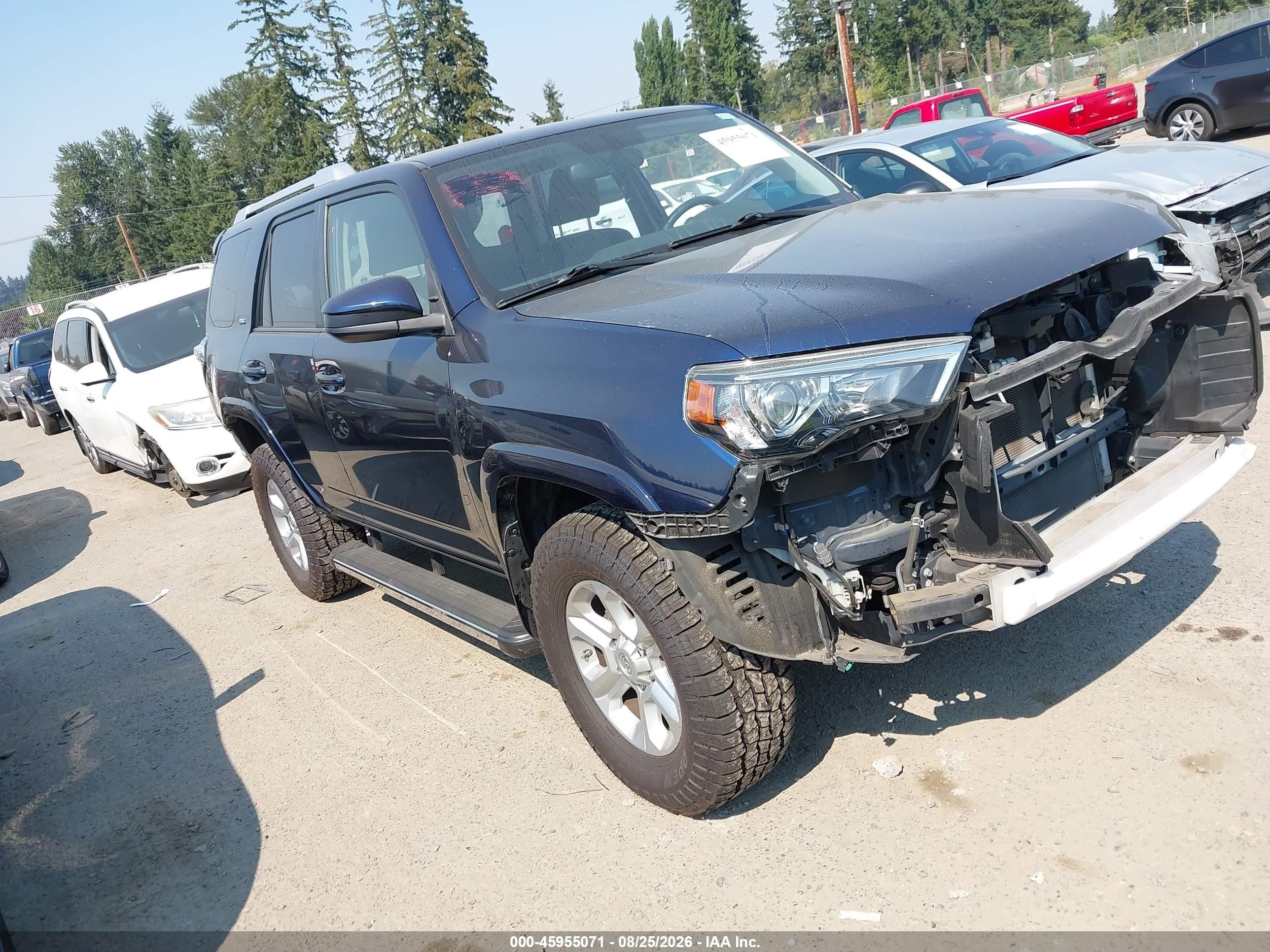 2018 Toyota 4Runner VIN JTEBU5JR8J5551753 — IAAI salvage auction photo