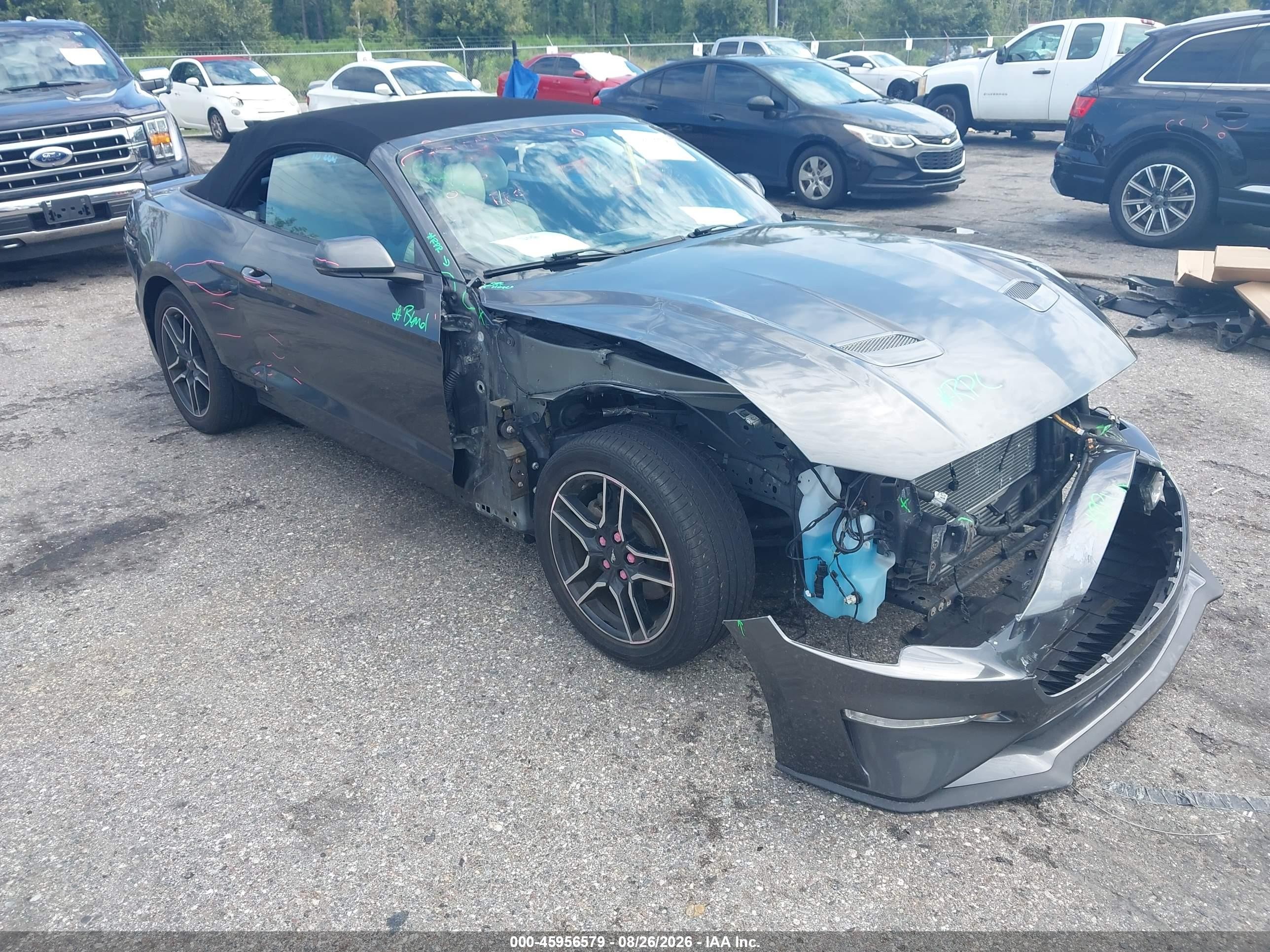 2020 Ford Mustang VIN 1FATP8UH2L5143133 — IAAI salvage auction photo