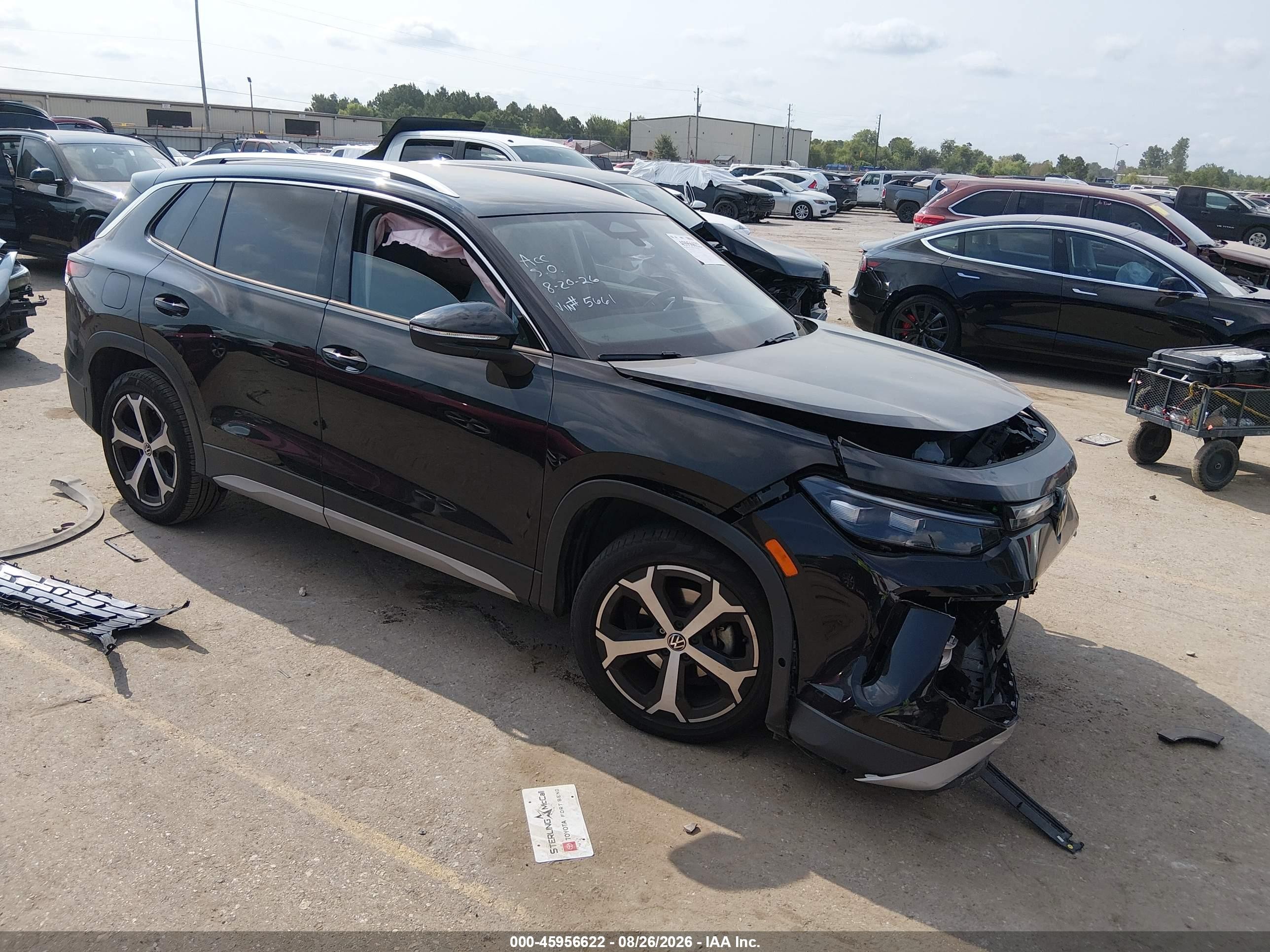 2025 Volkswagen Tiguan VIN 3VVFR7RM2SM025661 — IAAI salvage auction photo