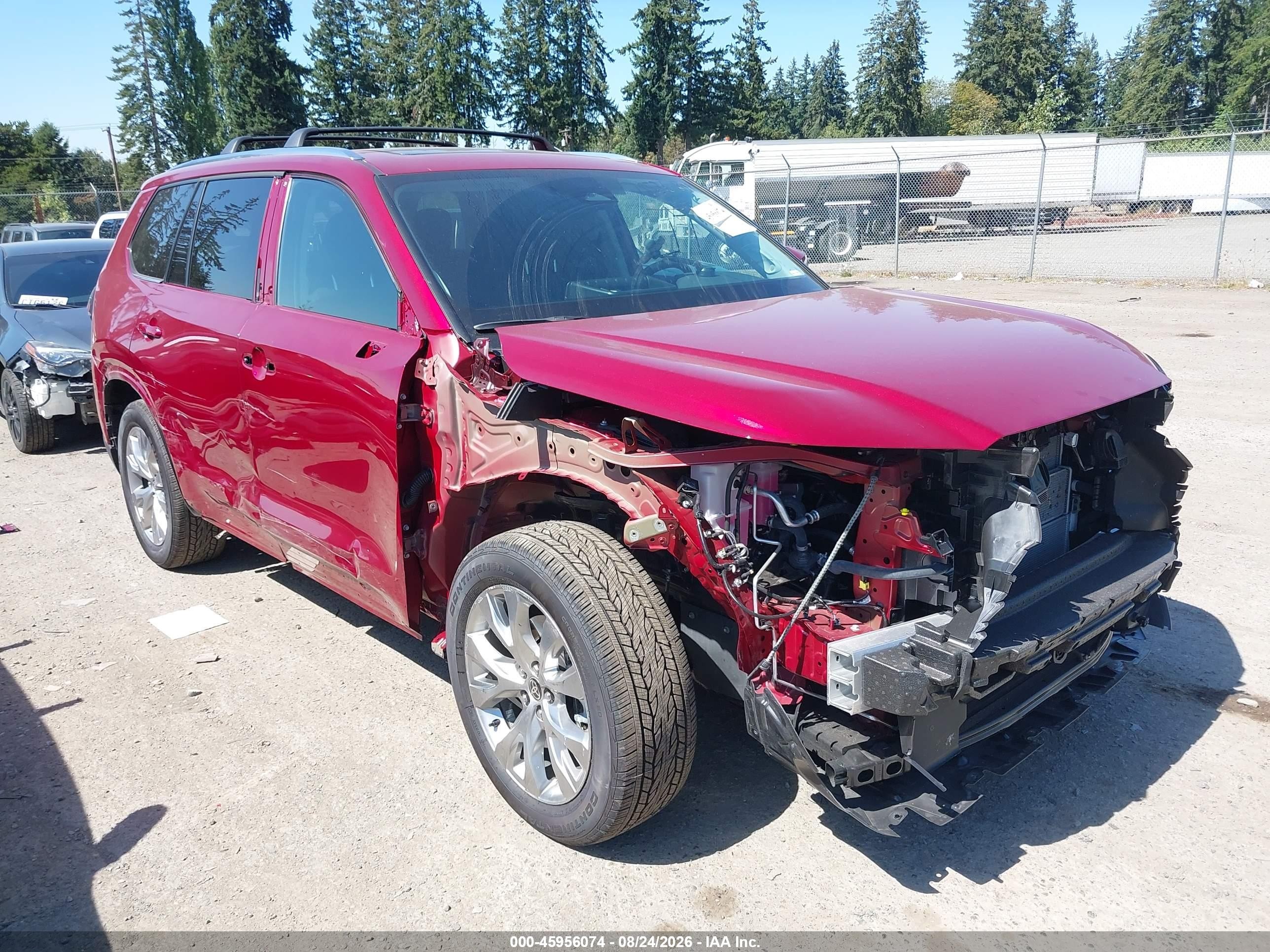 2026 Toyota Highlander VIN 5TDACAB59TS067997 IAAI salvage auction — Side, Bill Of Sale (Washington), sold $25,250 on 2026-09-13 (photo 1)