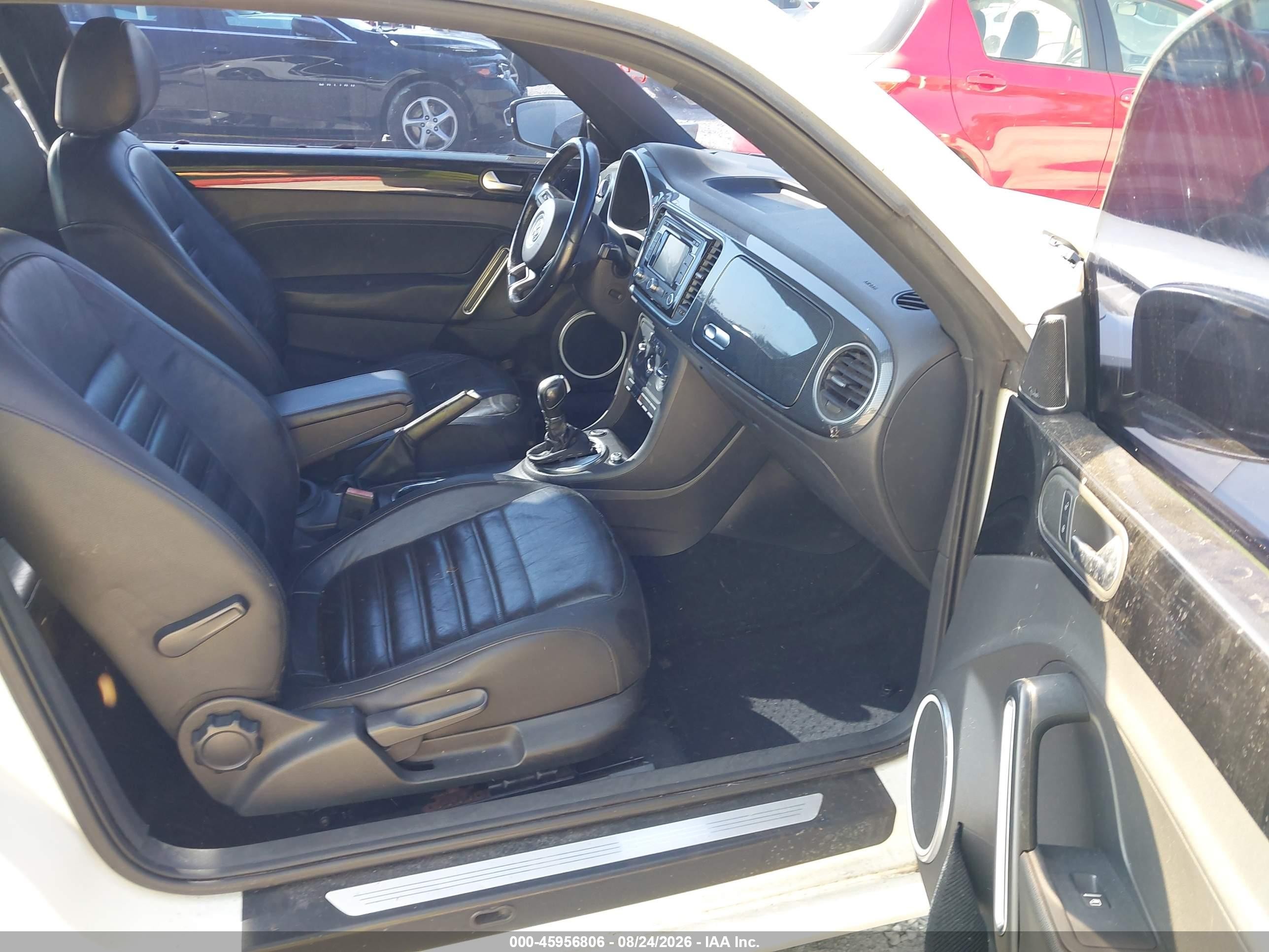 2012 Volkswagen Beetle VIN 3VWV87AT8CM625454 IAAI salvage auction — Normal Wear, Clear (Florida), sold $1,550 on 2026-09-10 (photo 5)