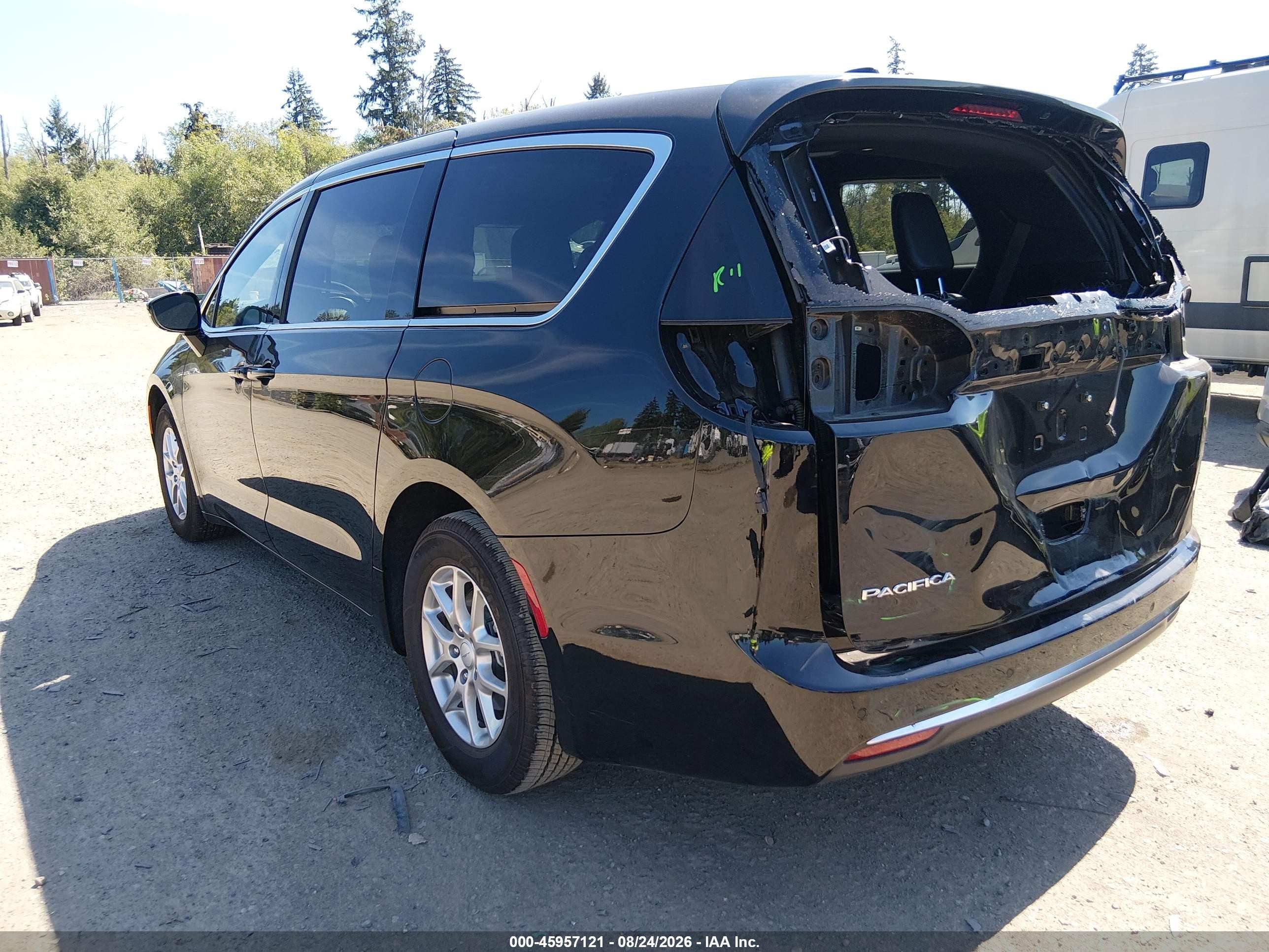 2027 Chrysler Pacifica VIN 2C4RC1BG9VR568680 IAAI salvage auction — Rear End, Enterprise Vehicles Clear Only (California), sold $21,400 on 2026-08-26 (photo 3)