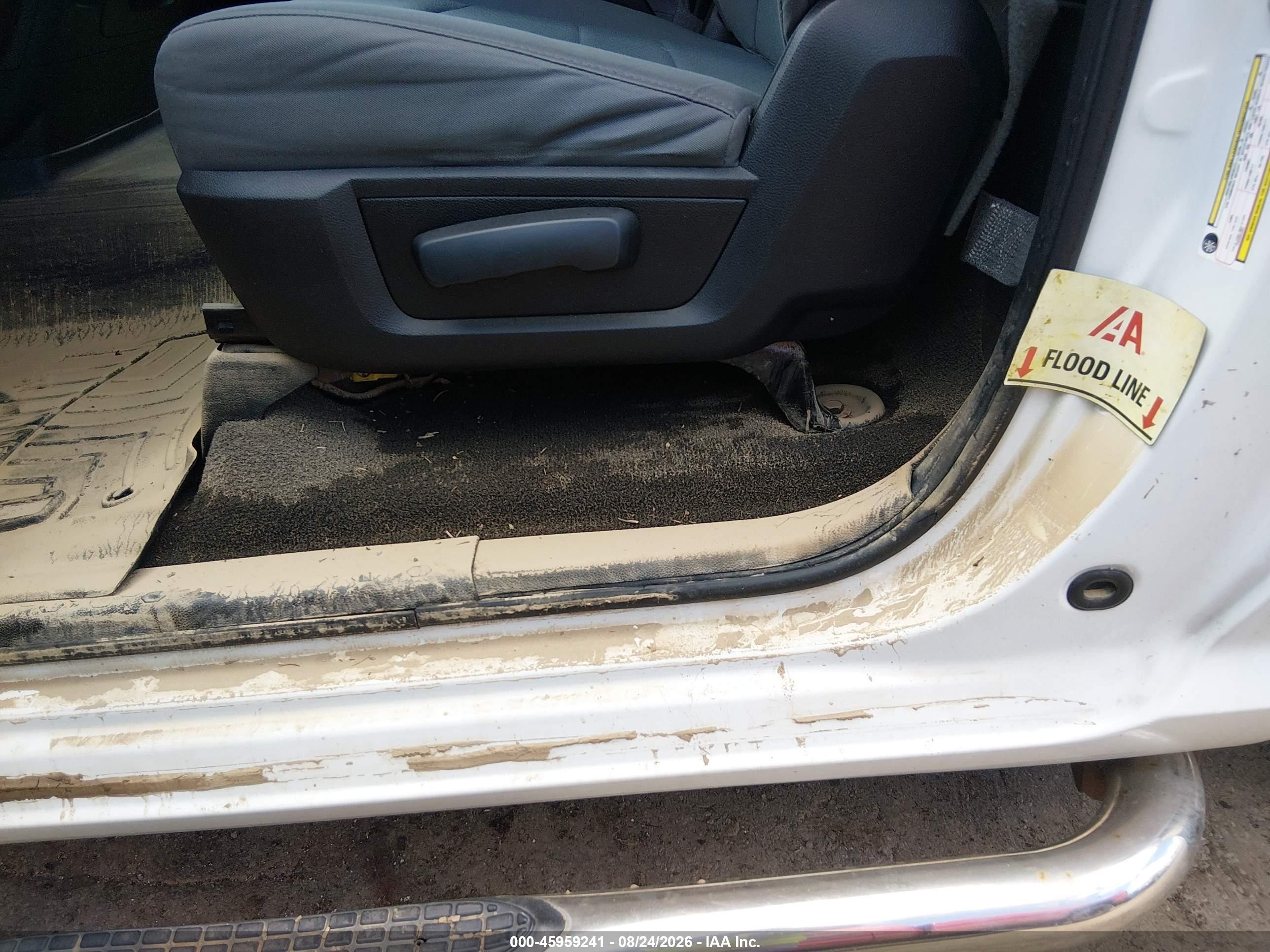2013 Ram 1500 VIN 3C6JR6AG4DG588387 IAAI salvage auction — Water/Flood, Salvage (West Virginia), sold $4,050 on 2026-09-30 (photo 6)