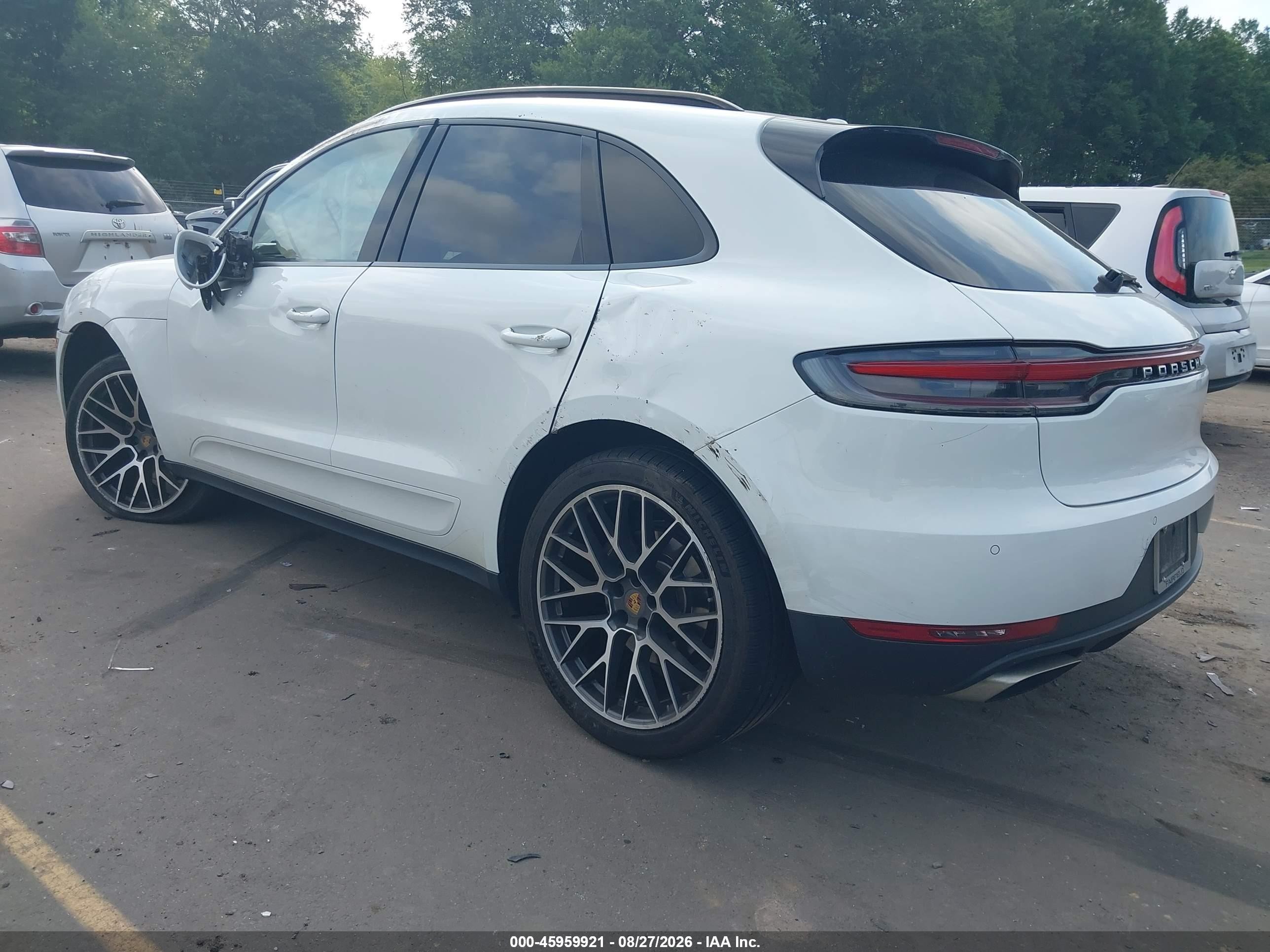 2019 Porsche Macan VIN WP1AA2A52KLB02598 IAAI salvage auction — Front End, Salvage (Connecticut), sold $6,100 on 2026-09-05 (photo 3)